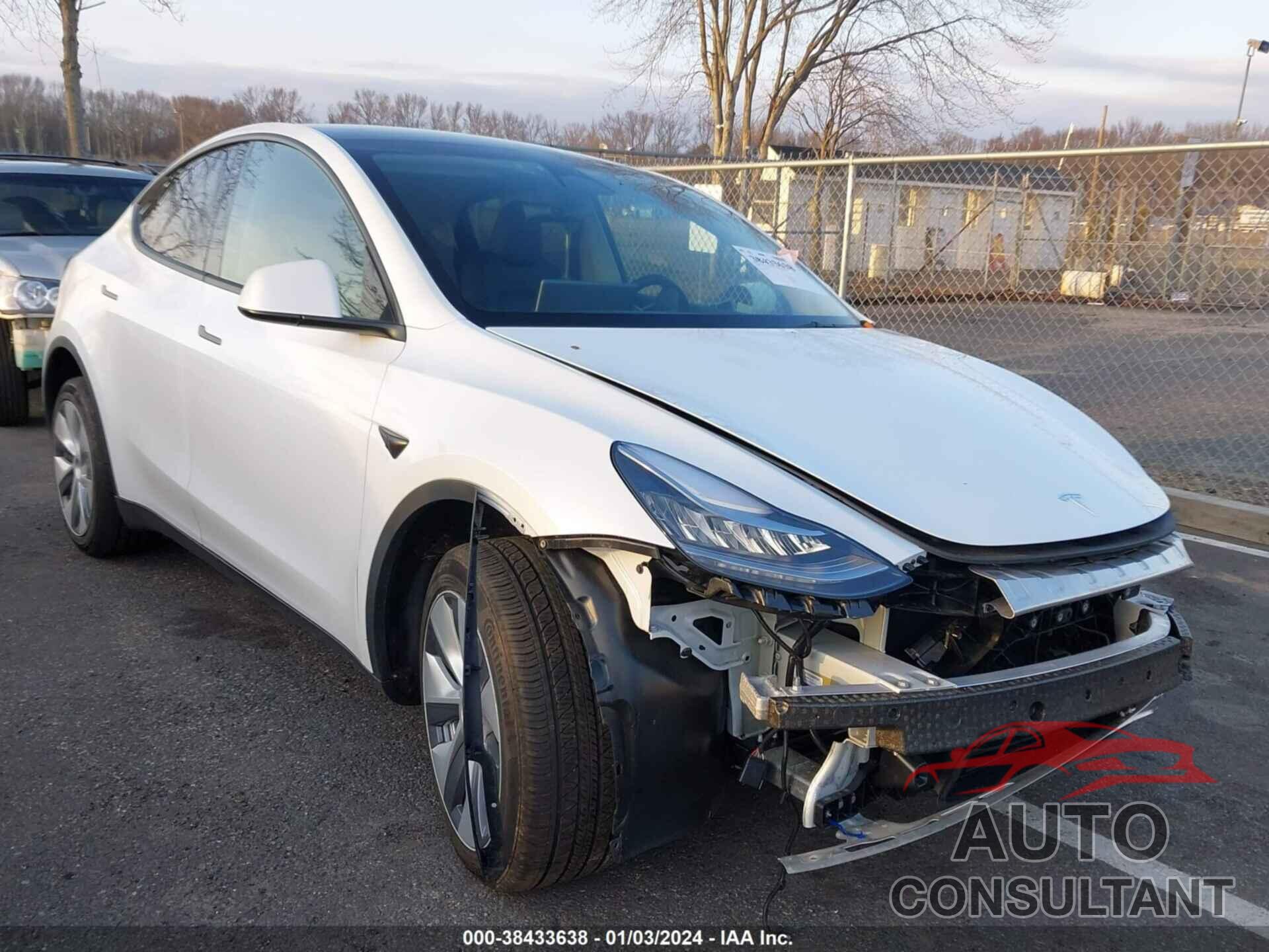 TESLA MODEL Y 2023 - 7SAYGDEE1PA042490
