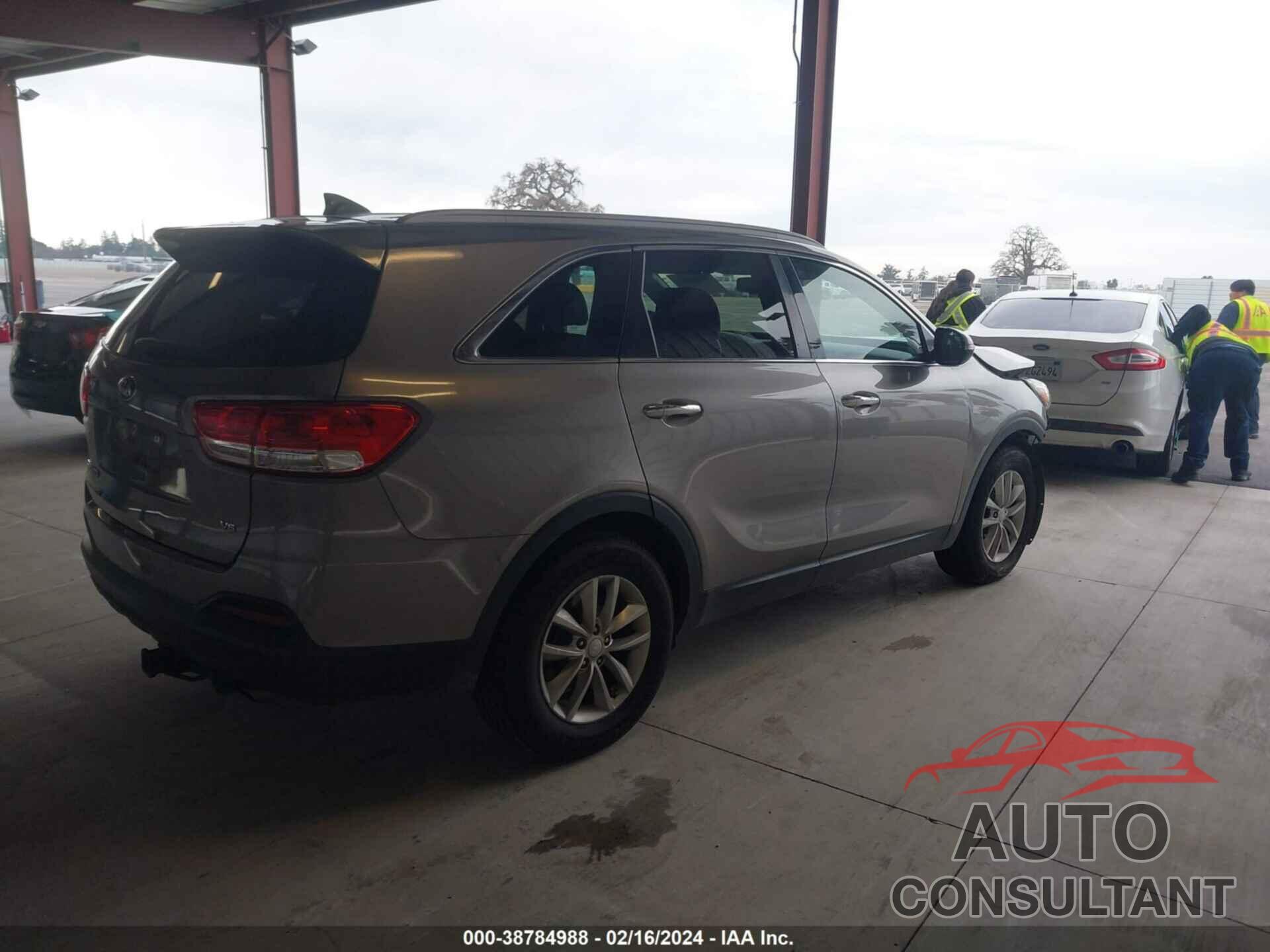 KIA SORENTO 2017 - 5XYPG4A55HG271167