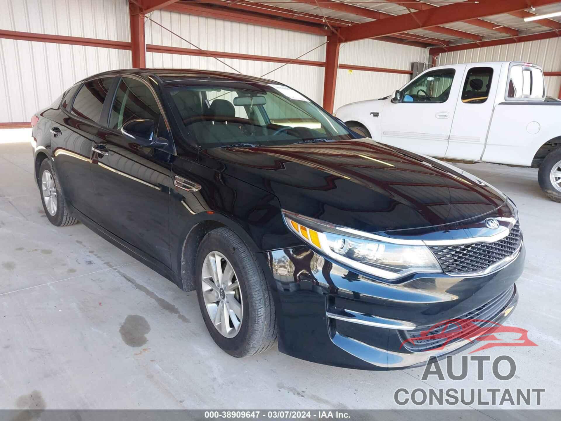 KIA OPTIMA 2016 - 5XXGT4L37GG041995