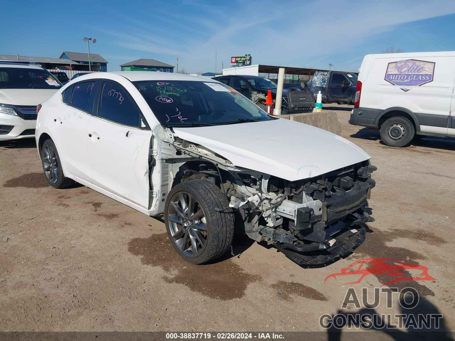 MAZDA MAZDA3 2018 - 3MZBN1V30JM206014