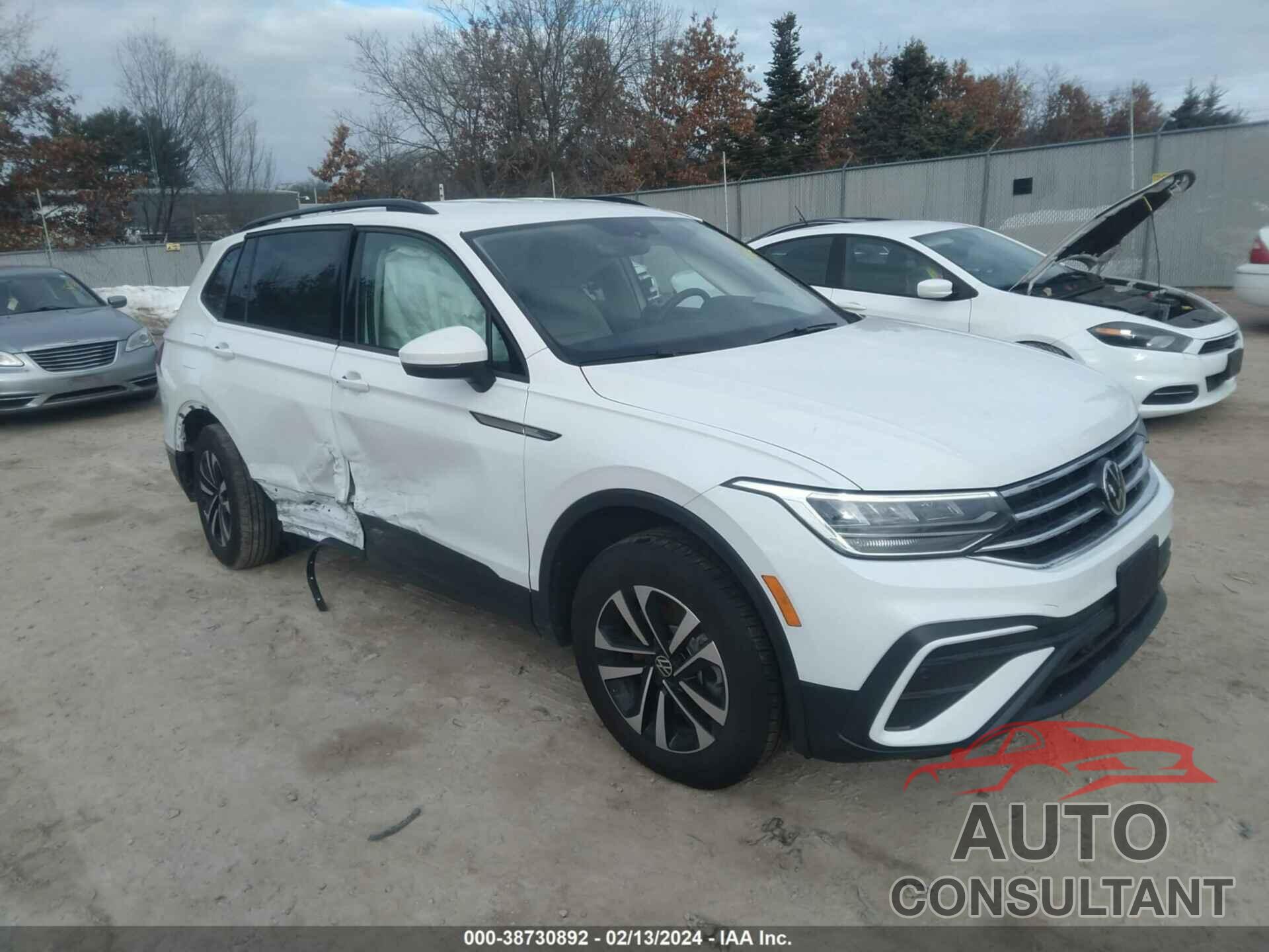 VOLKSWAGEN TIGUAN 2023 - 3VVFB7AX0PM084113