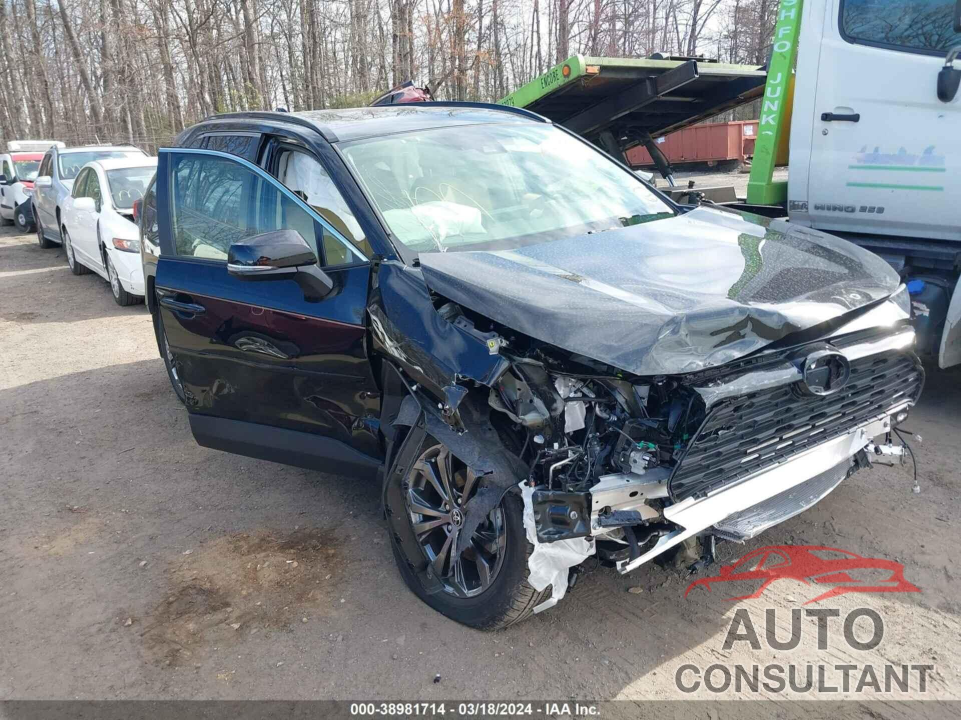 TOYOTA RAV4 2022 - JTMB6RFV0ND056017