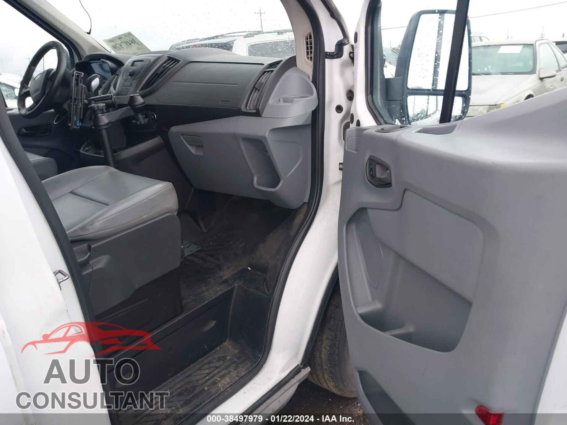 FORD TRANSIT-250 2017 - 1FTYR2CM2HKA67962