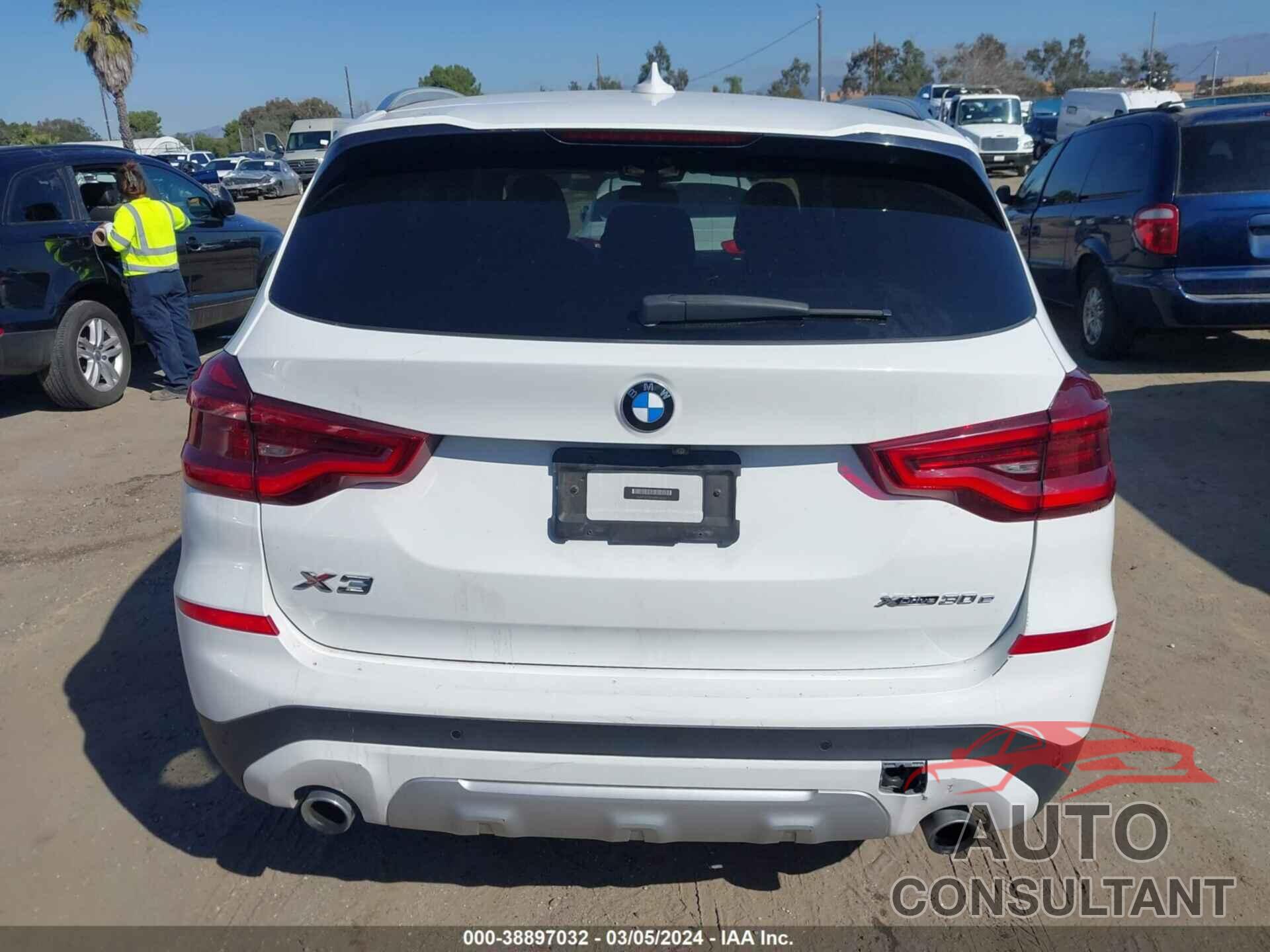 BMW X3 PHEV 2021 - 5UXTS1C0XM9F54223