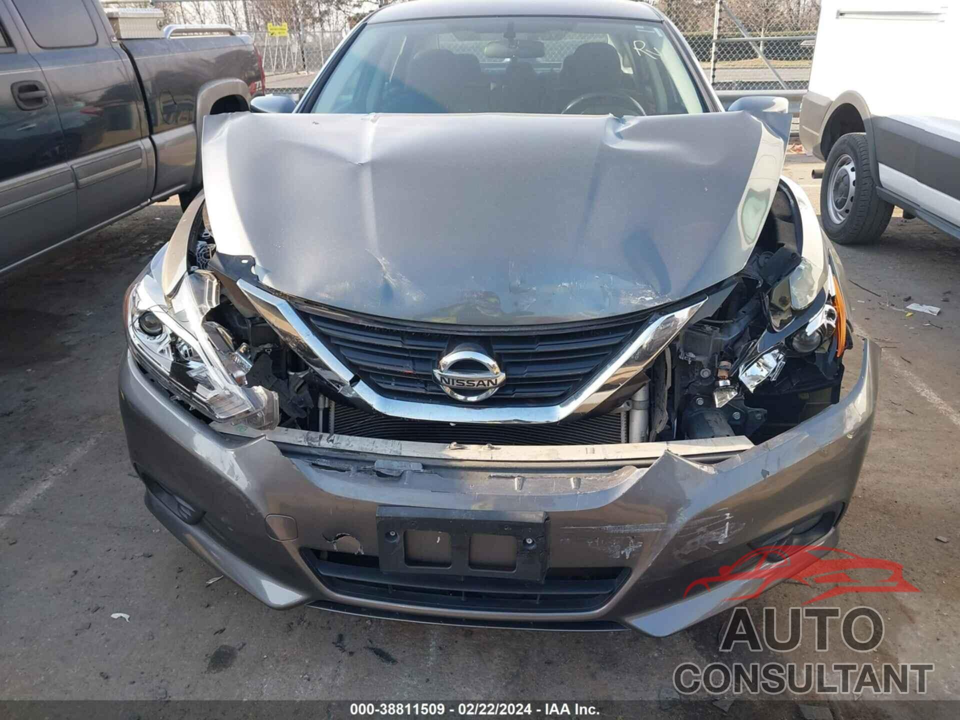 NISSAN ALTIMA 2018 - 1N4AL3AP0JC259926