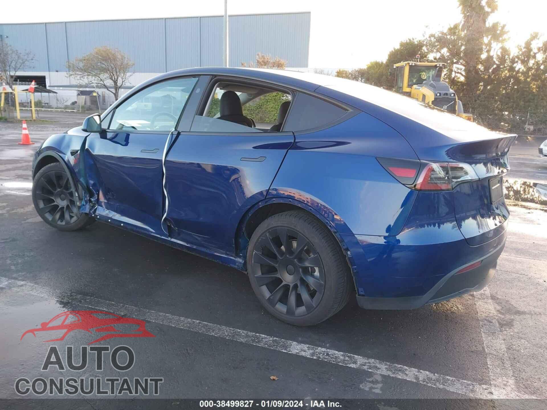 TESLA MODEL Y 2023 - 7SAYGAEE9PF826014