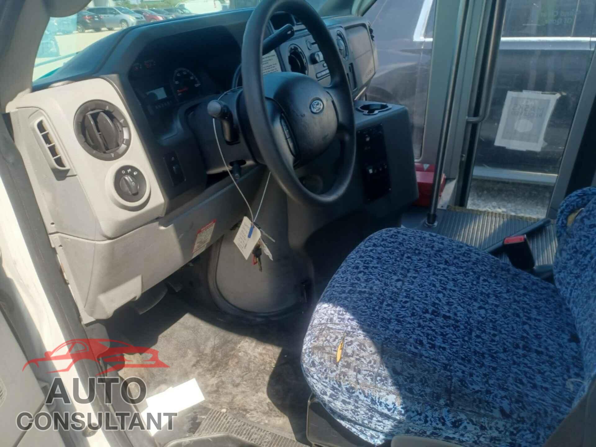 FORD E-450 CUTAWAY 2016 - 1FDFE4FS1GDC21908