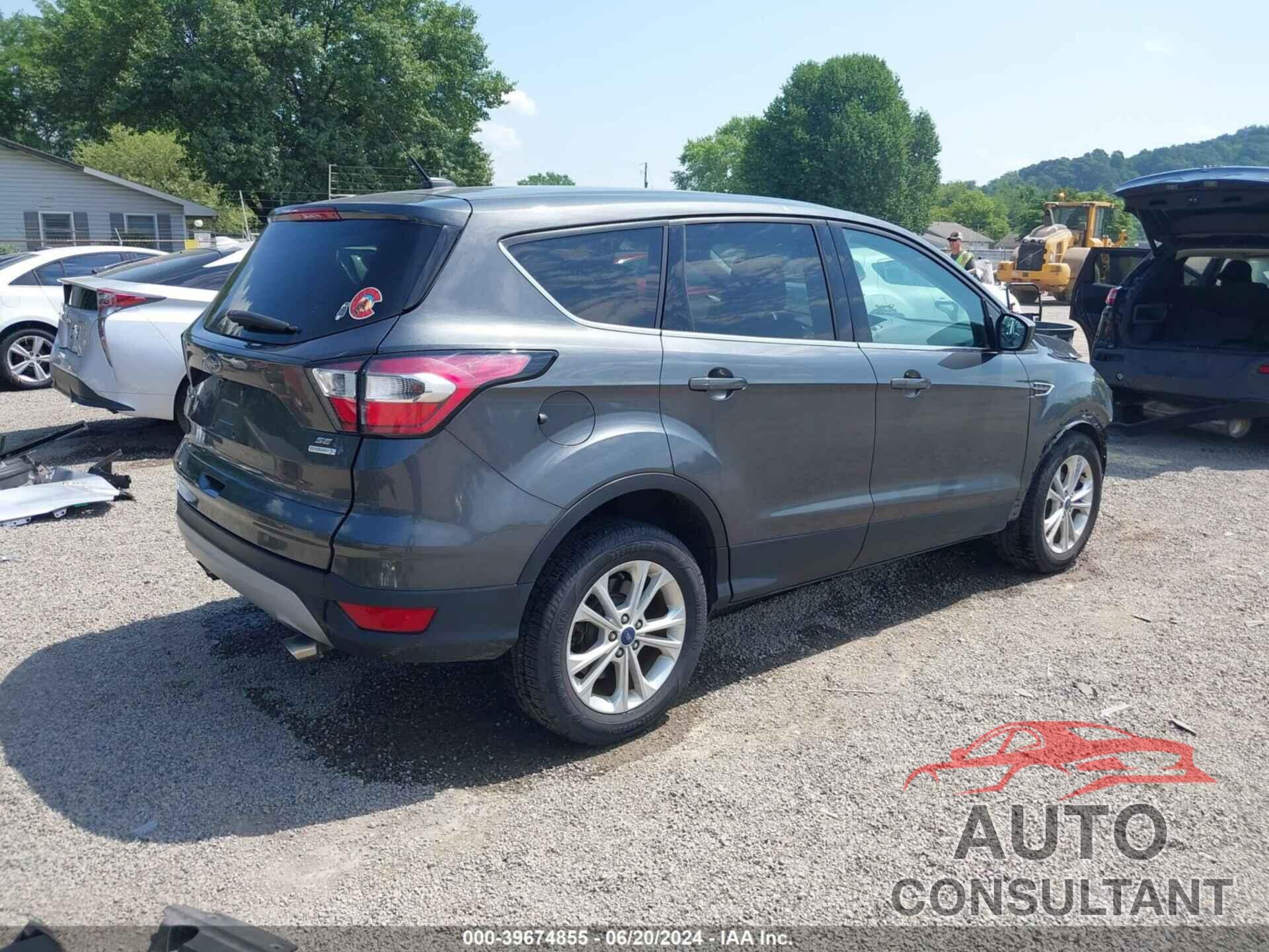 FORD ESCAPE 2017 - 1FMCU0GD2HUE67656