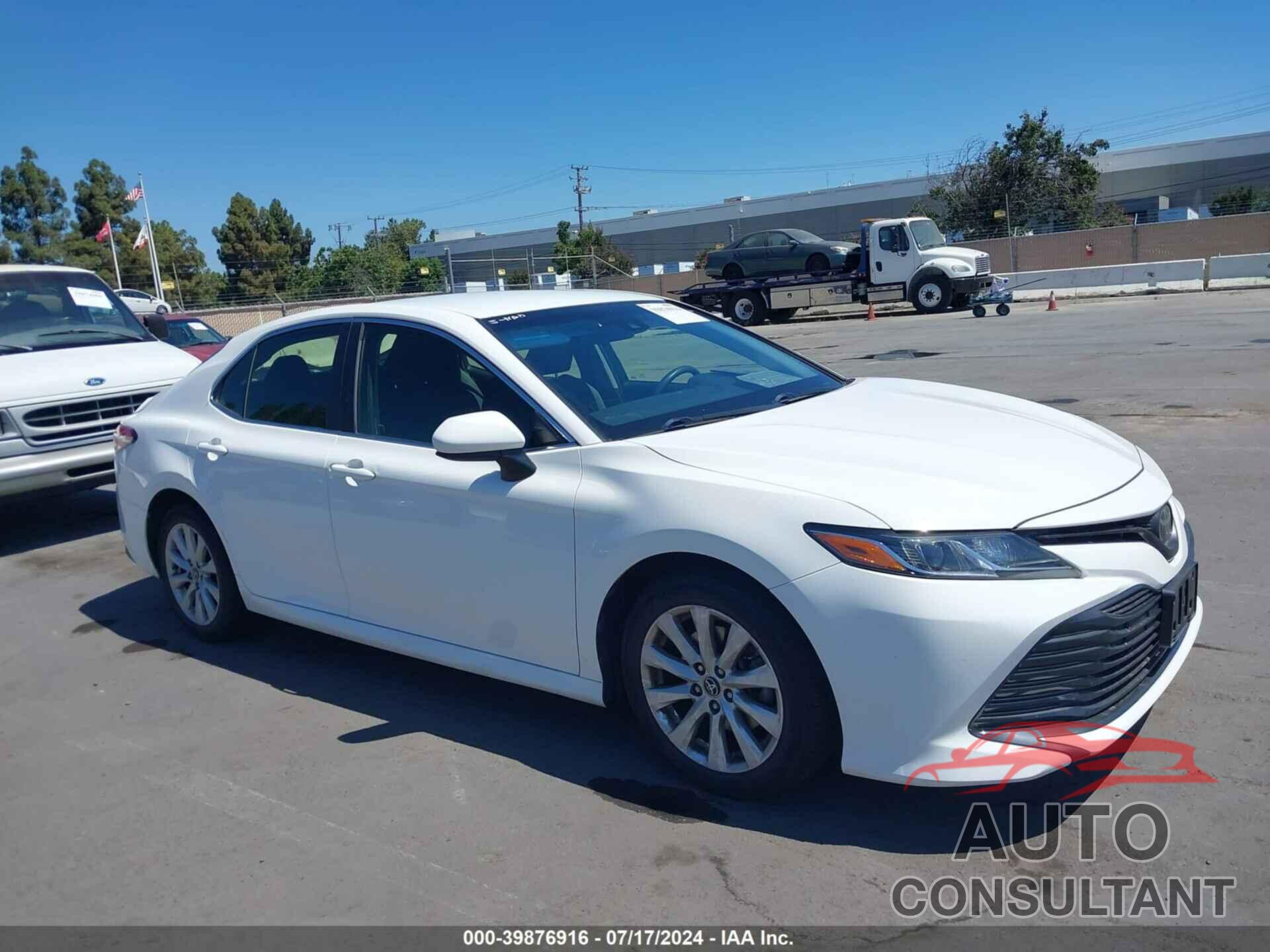 TOYOTA CAMRY 2018 - JTNB11HK3J3011507