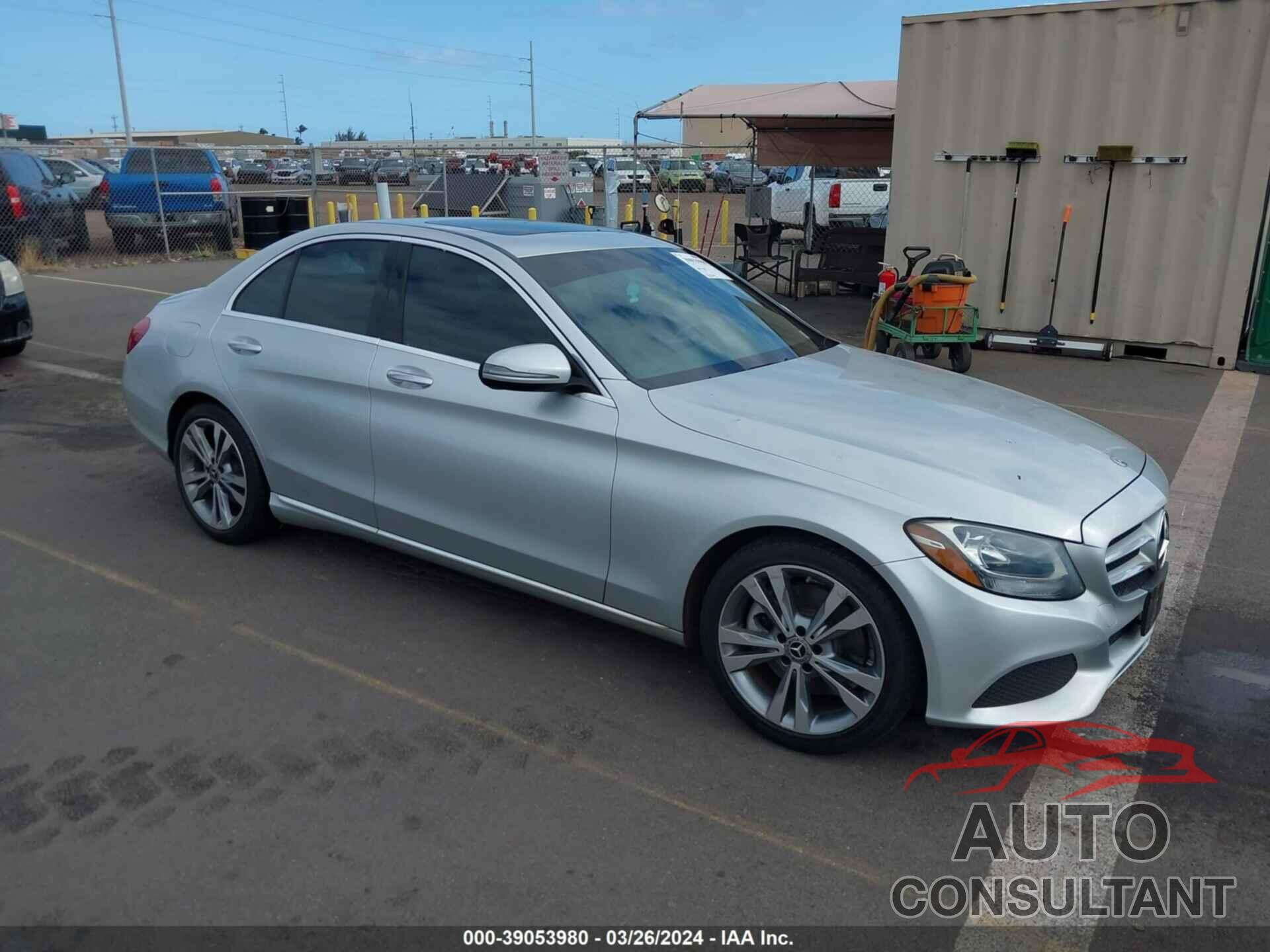 MERCEDES-BENZ C 300 2018 - 55SWF4JB2JU264936