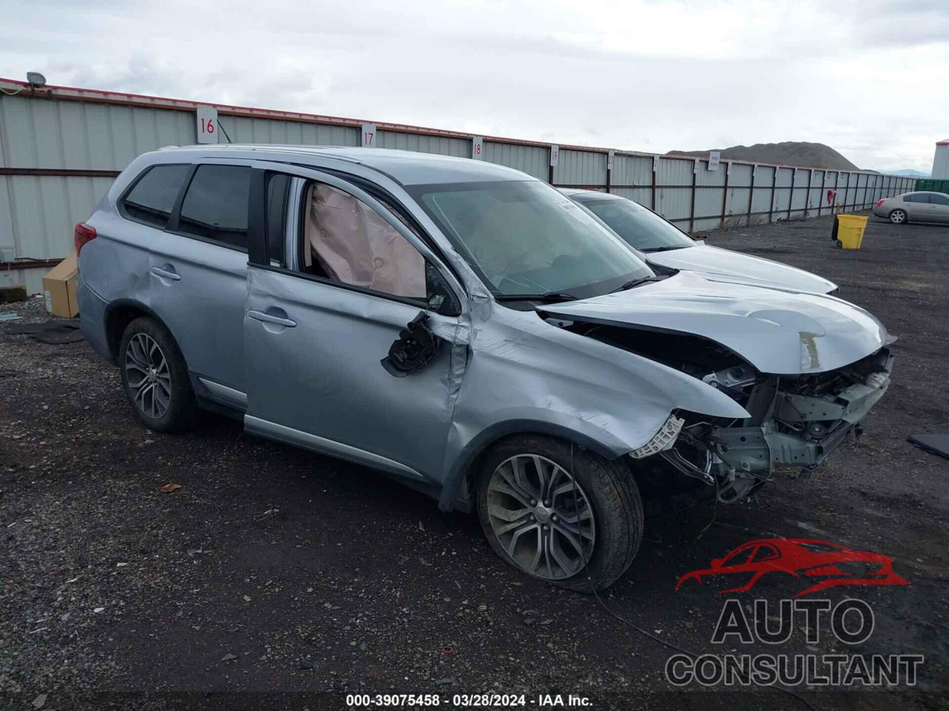 MITSUBISHI OUTLANDER 2016 - JA4AD2A32GZ016259