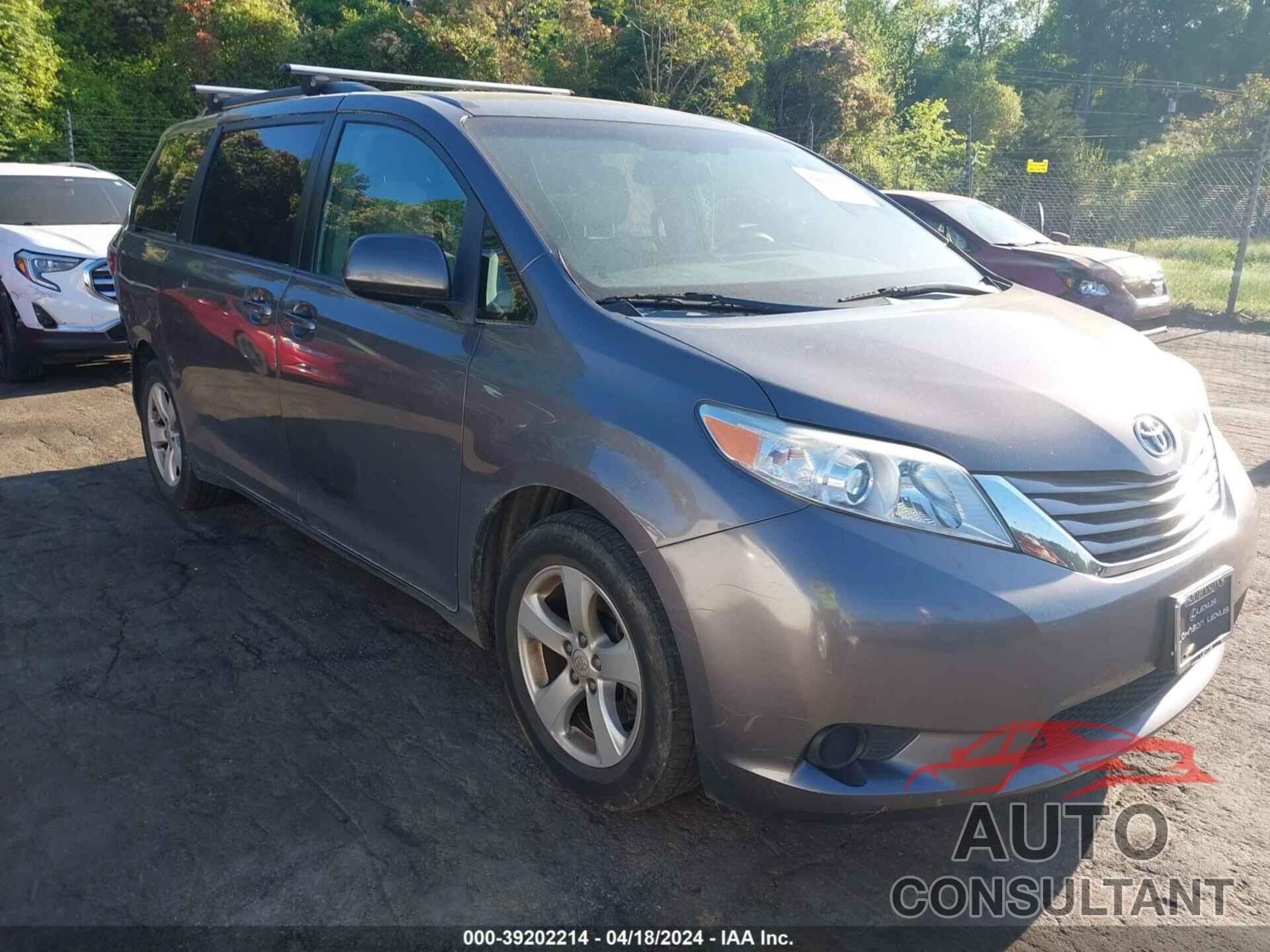 TOYOTA SIENNA 2016 - 5TDKK3DC7GS720444