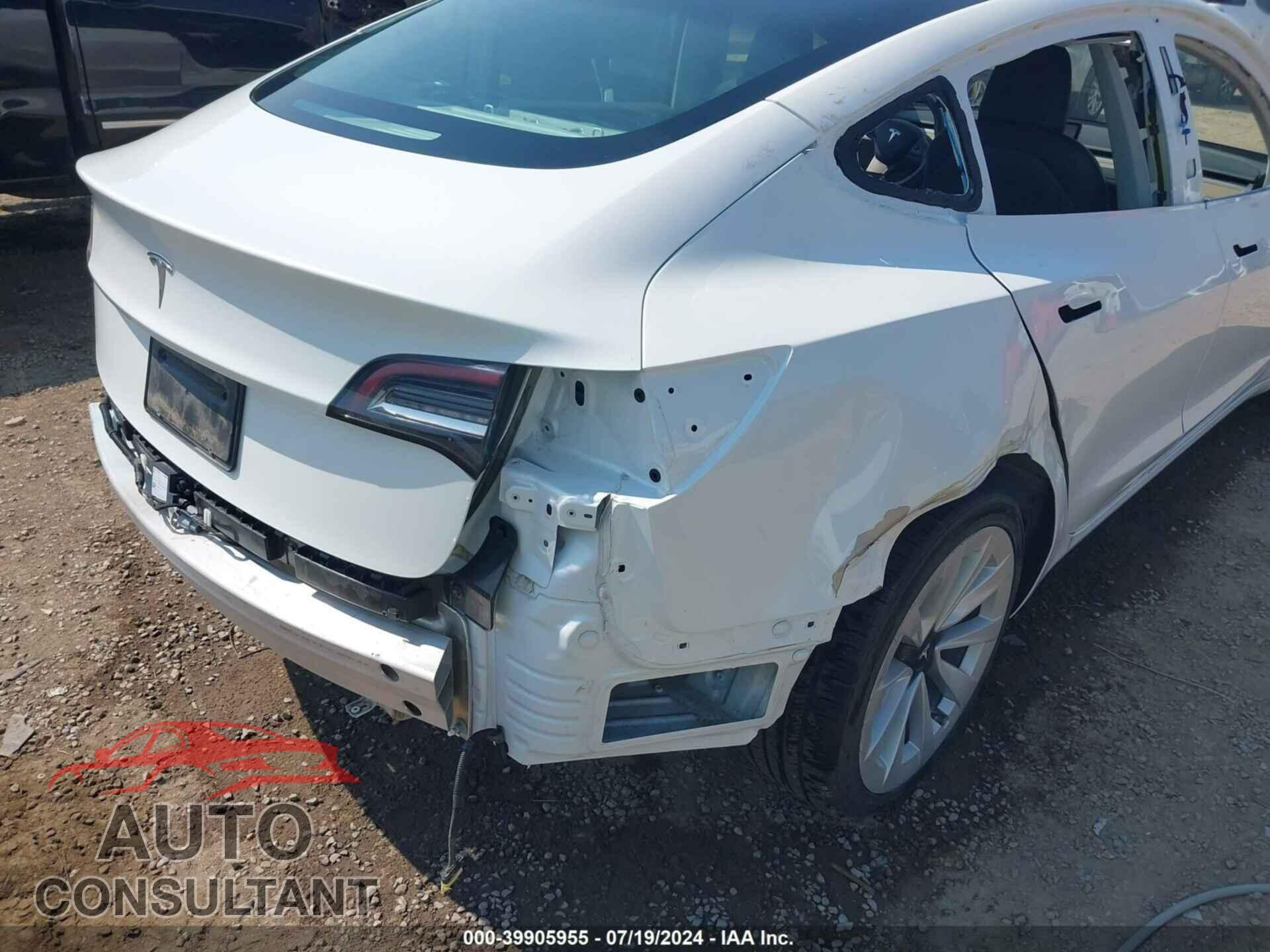 TESLA MODEL 3 2021 - 5YJ3E1EAXMF028143