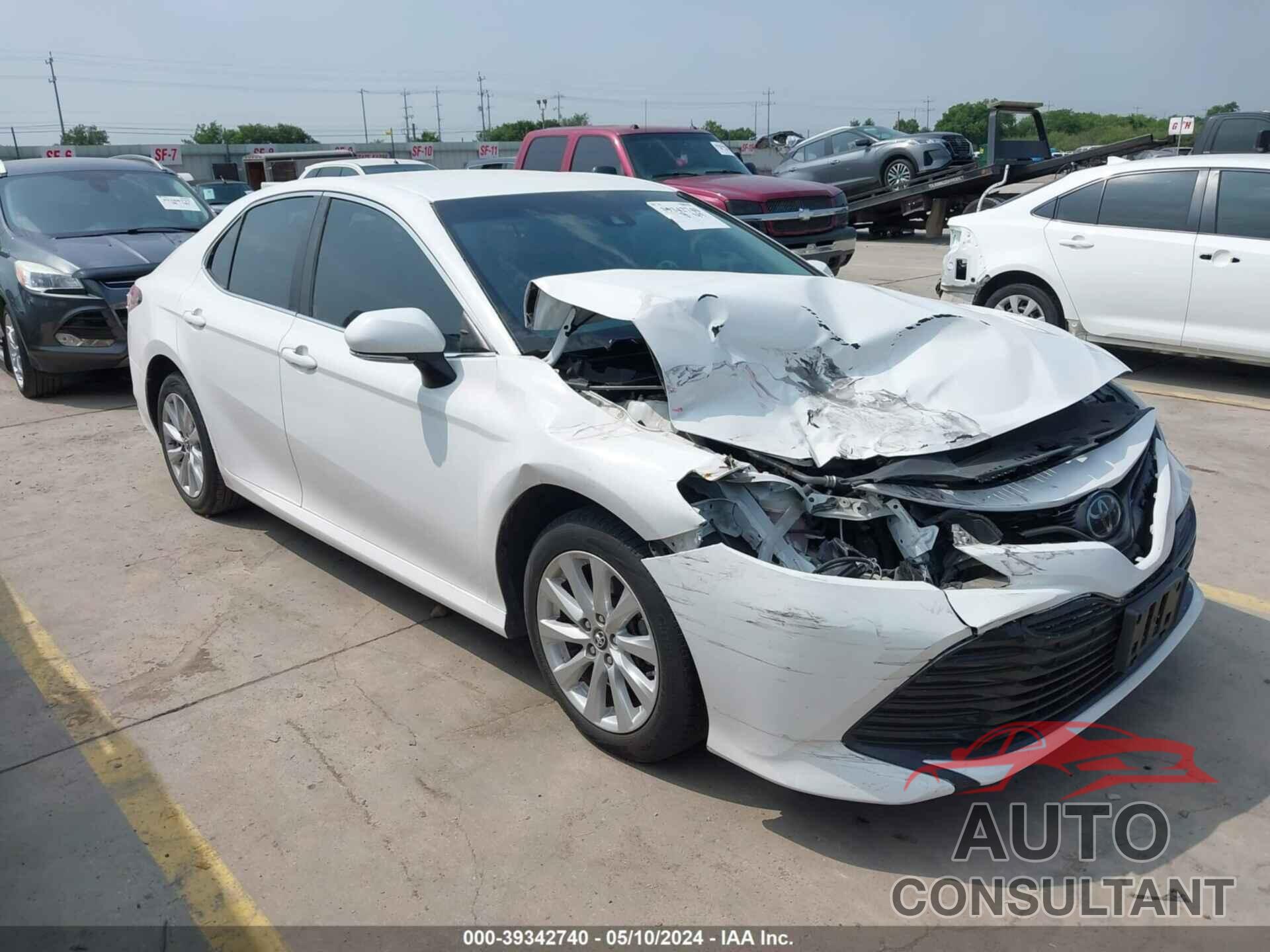TOYOTA CAMRY 2018 - 4T1B11HK7JU577258
