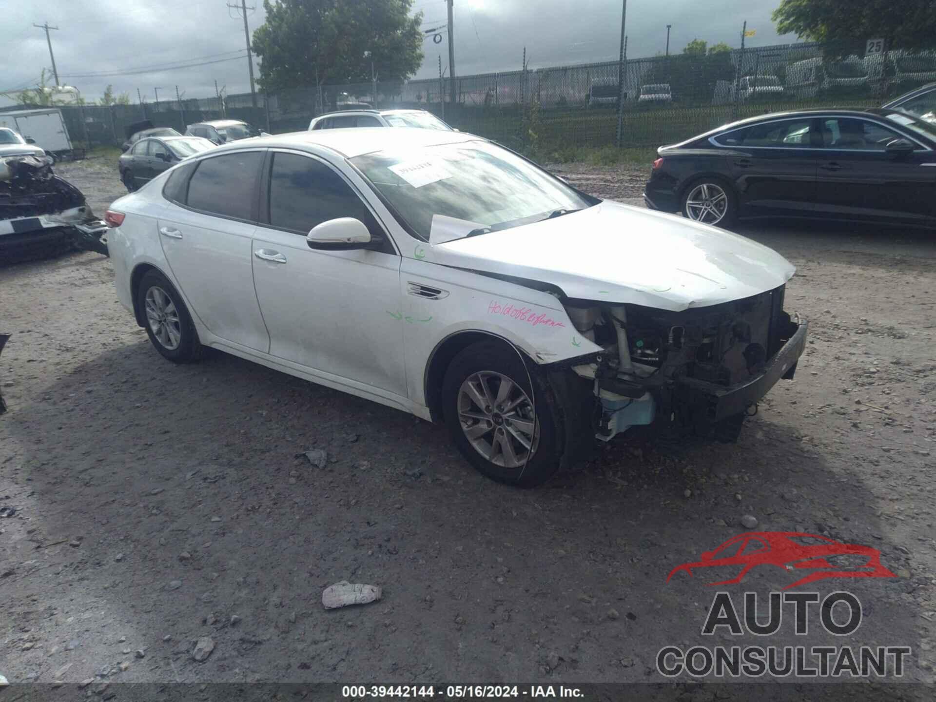 KIA OPTIMA 2016 - KNAGT4L33G5101238