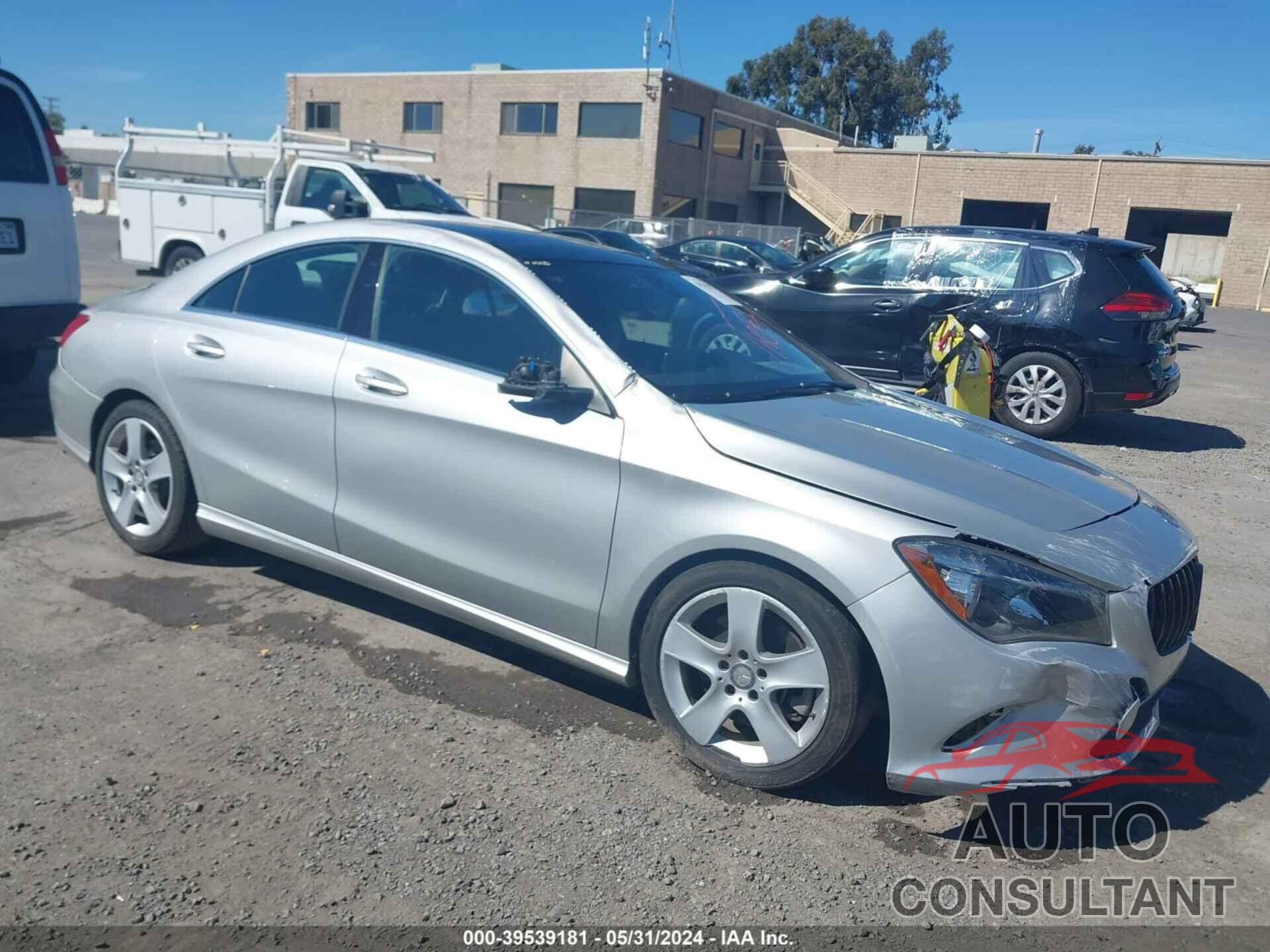 MERCEDES-BENZ CLA 250 2017 - WDDSJ4EB2HN465214