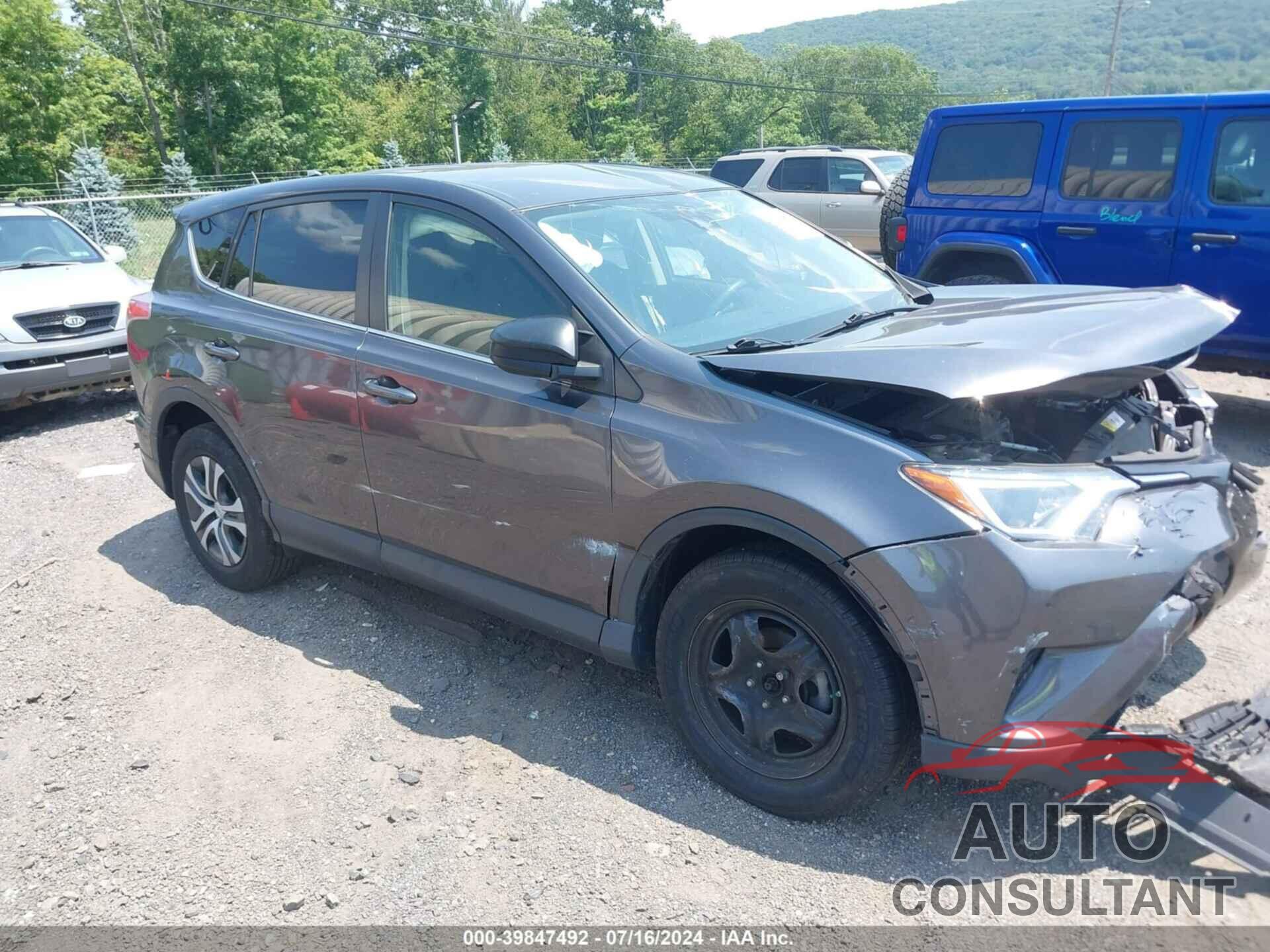 TOYOTA RAV4 2018 - JTMBFREV7JJ734419