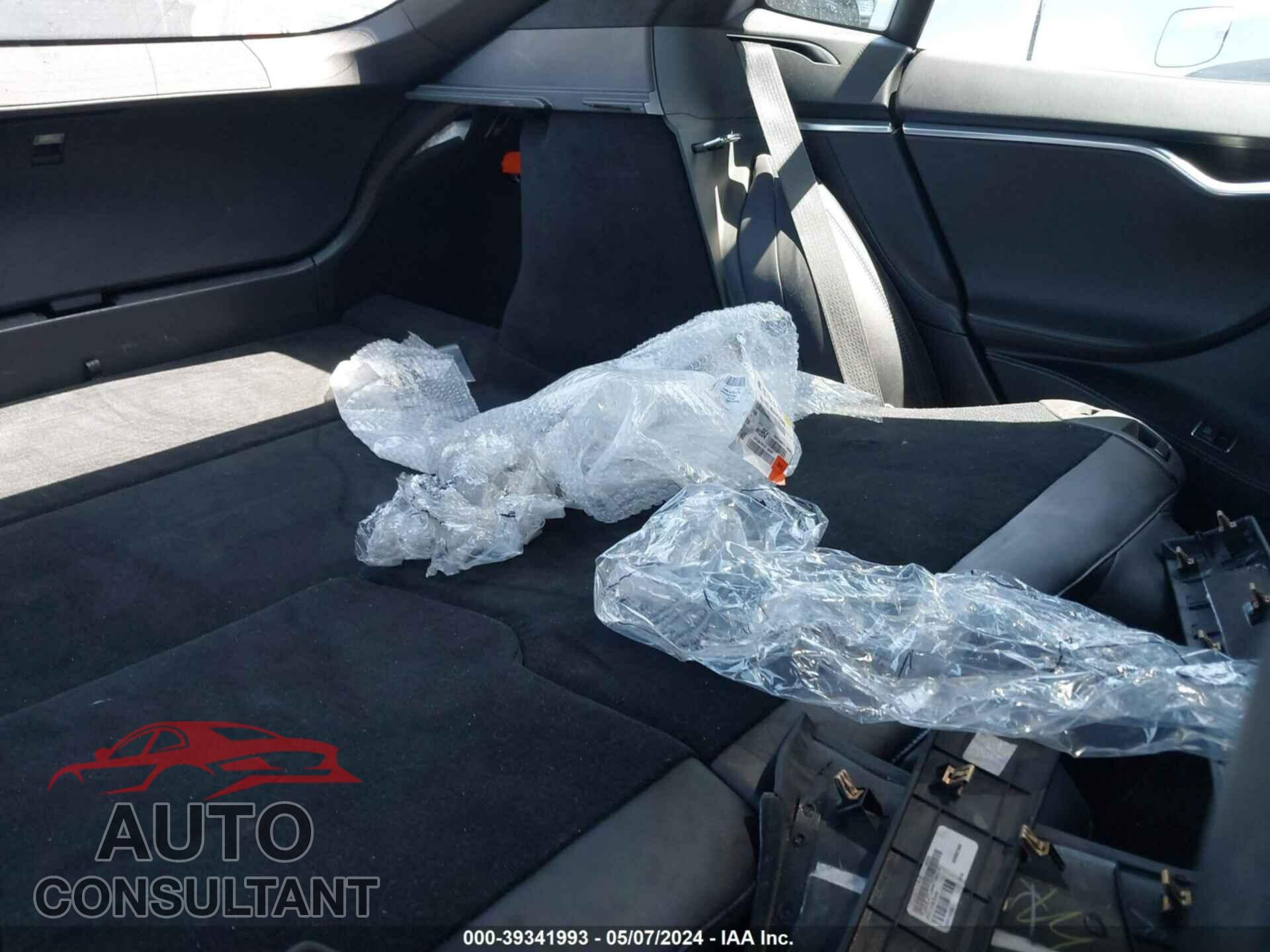 TESLA MODEL S 2017 - 5YJSA1E17HF204823