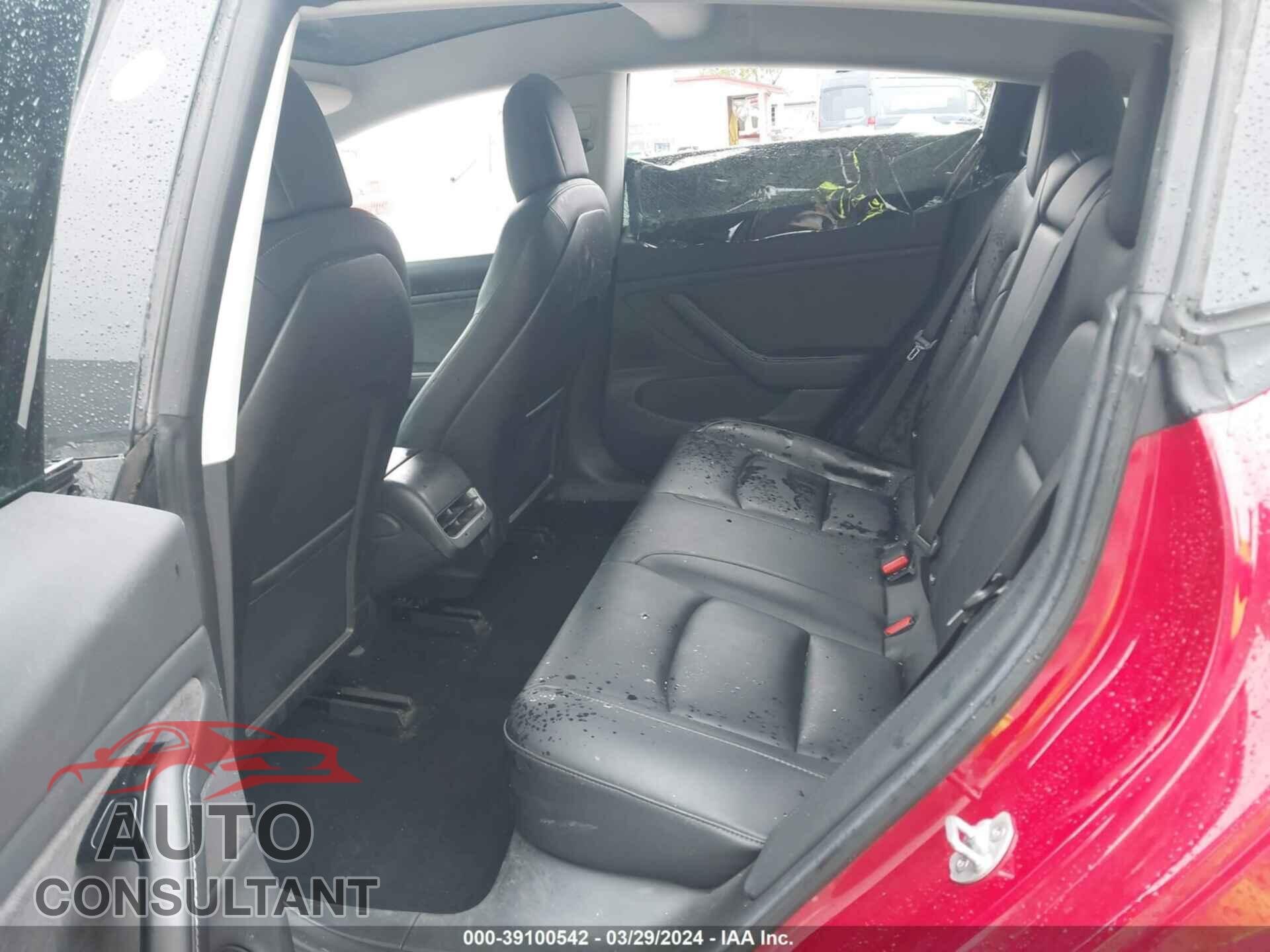 TESLA MODEL 3 2018 - 5YJ3E1EA7JF048054