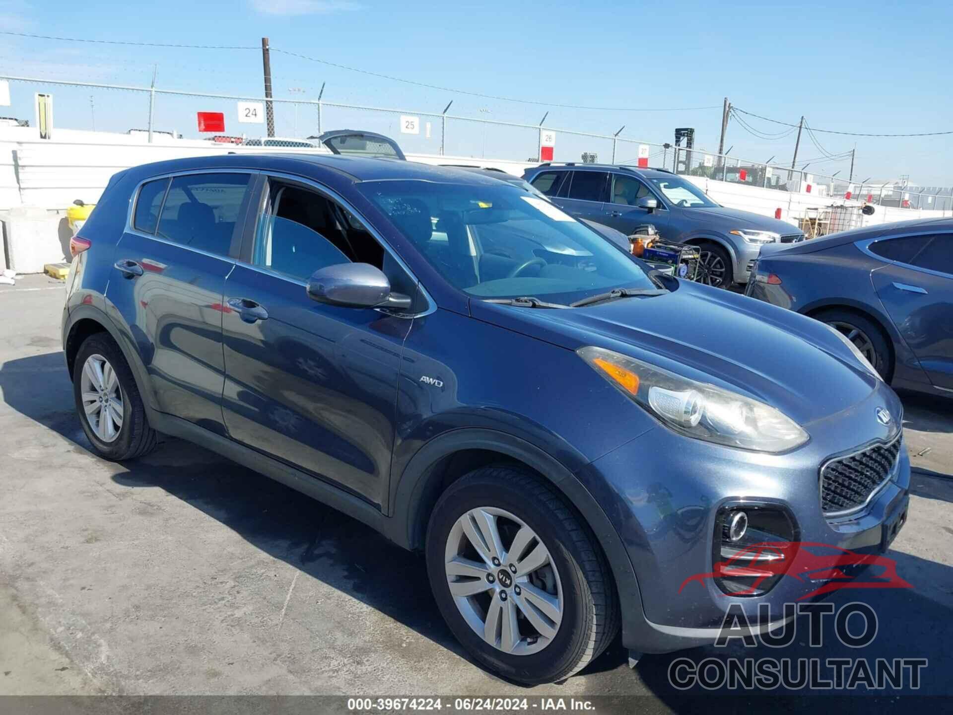 KIA SPORTAGE 2018 - KNDPMCAC8J7312301