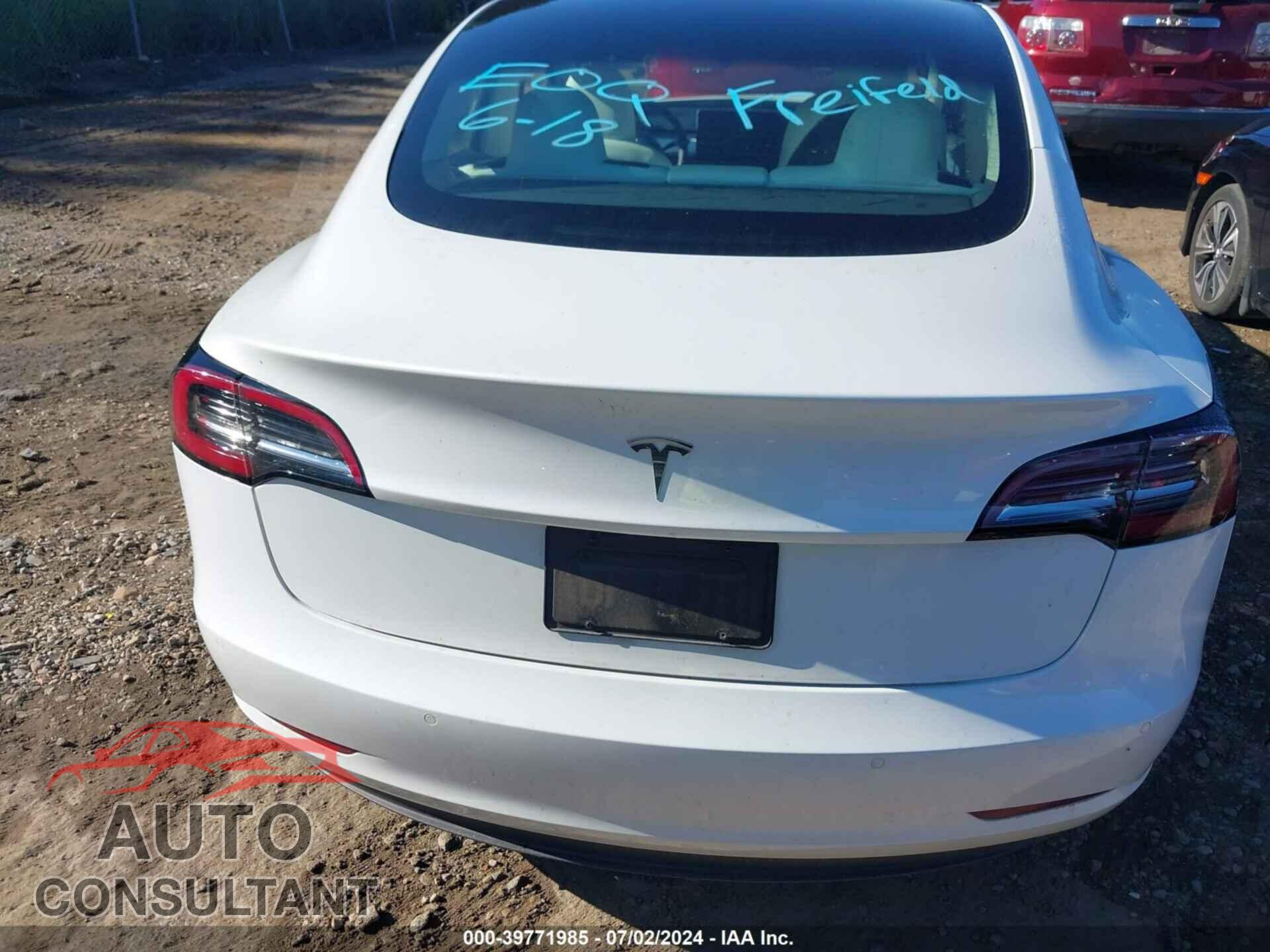 TESLA MODEL 3 2022 - 5YJ3E1EA1NF310656