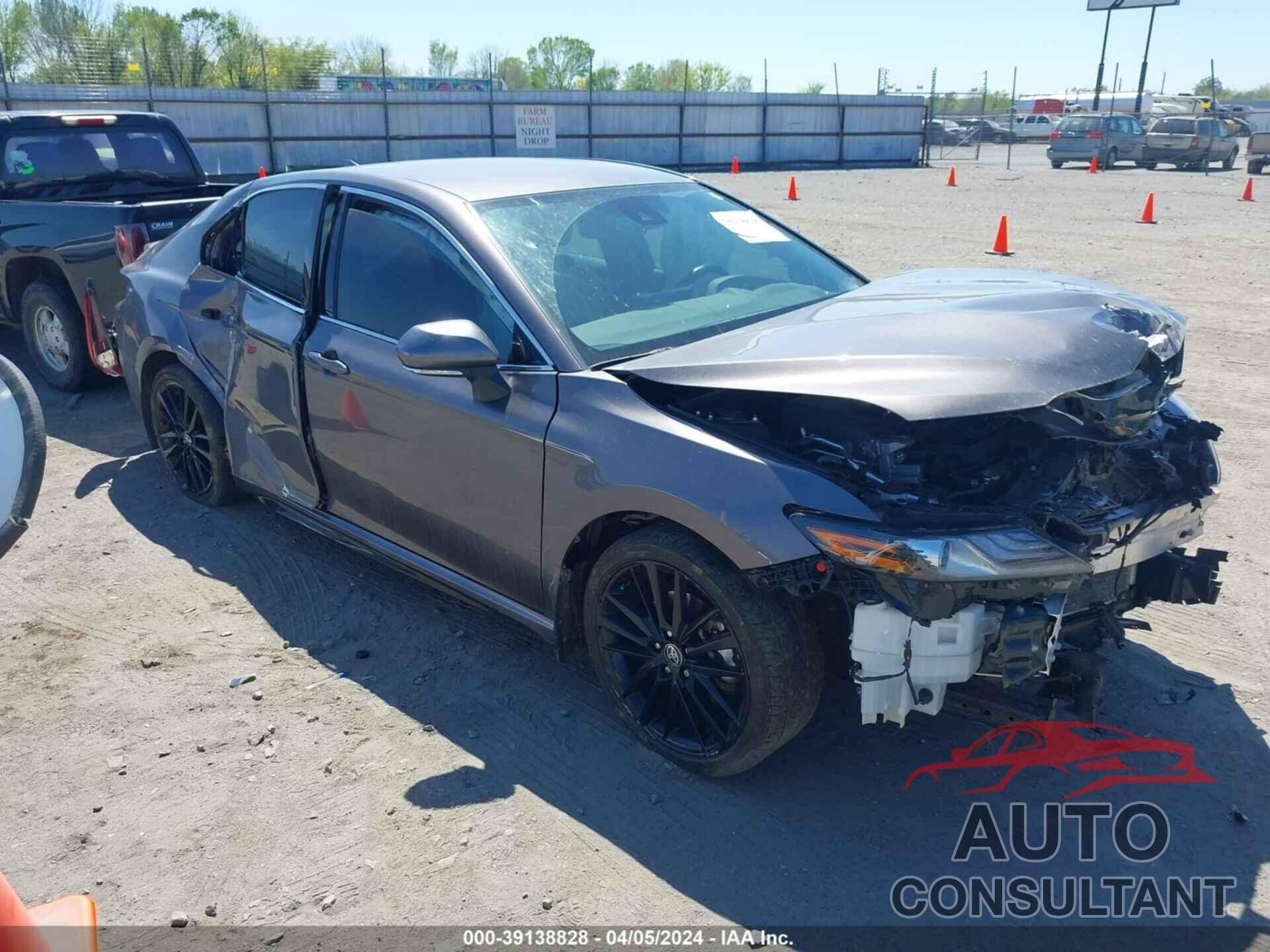 TOYOTA CAMRY 2022 - 4T1K61AK5NU713436