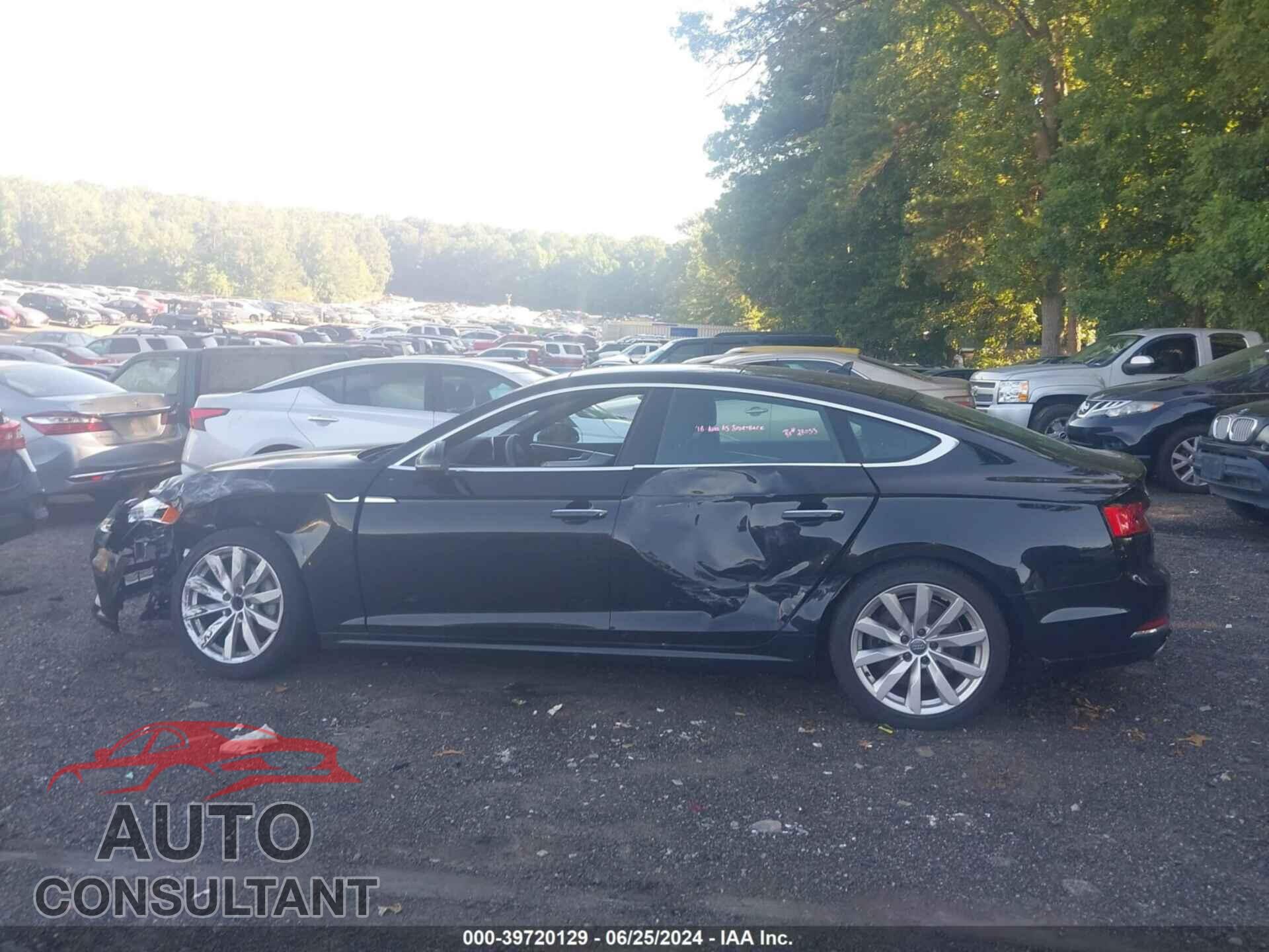 AUDI A5 2018 - WAUANCF55JA007772