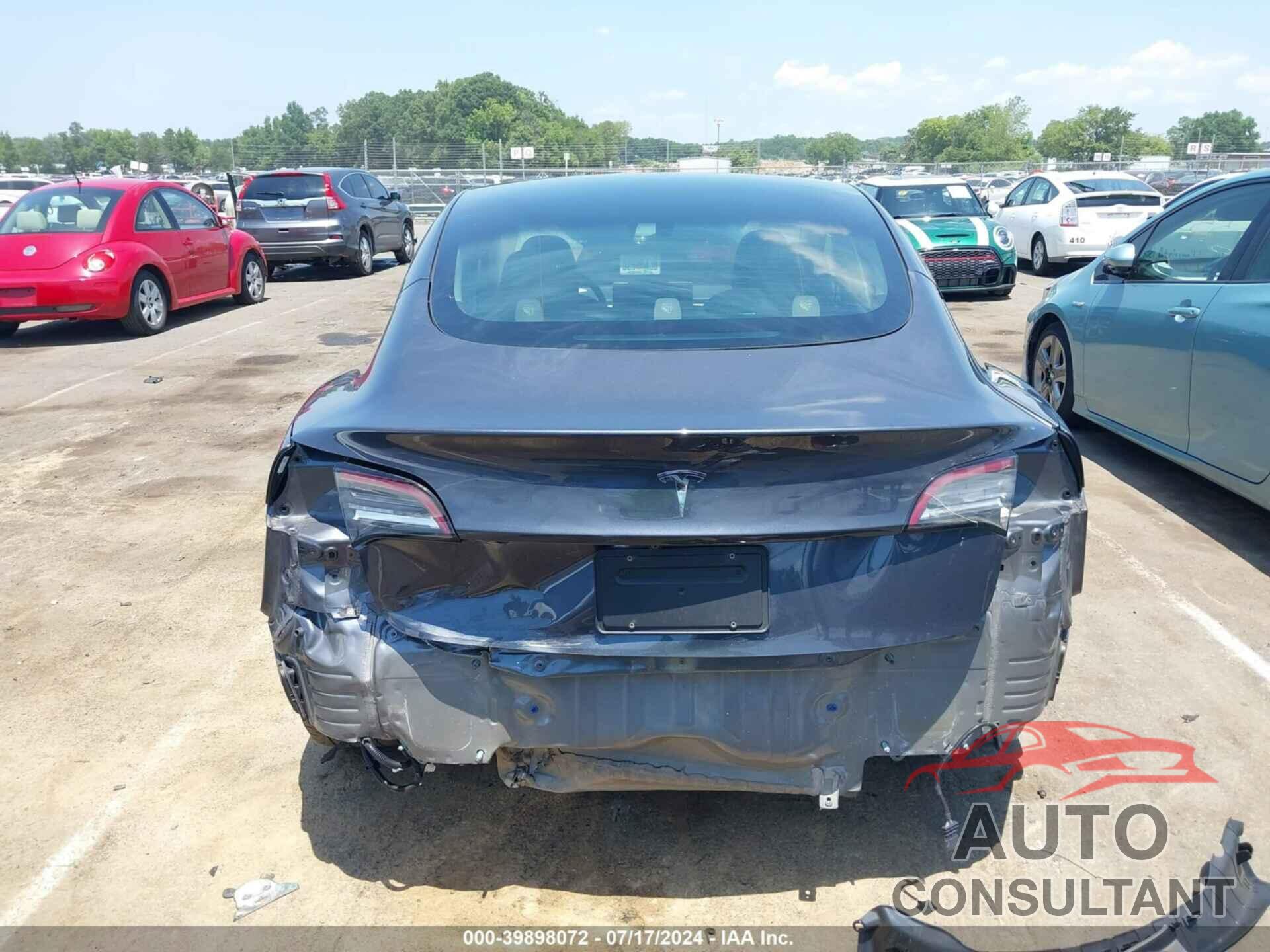 TESLA MODEL 3 2022 - 5YJ3E1EA6NF189588