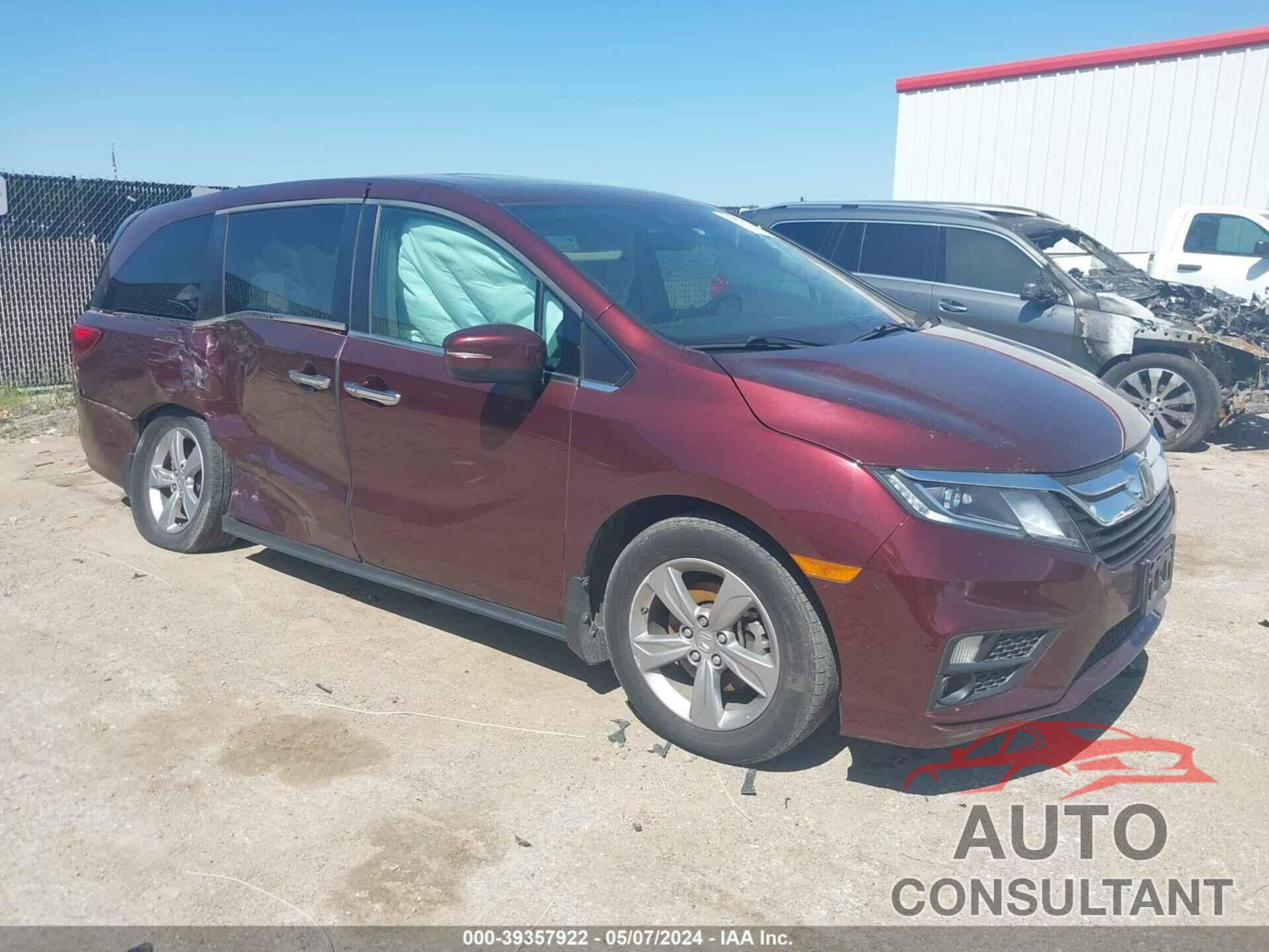 HONDA ODYSSEY 2018 - 5FNRL6H74JB047070