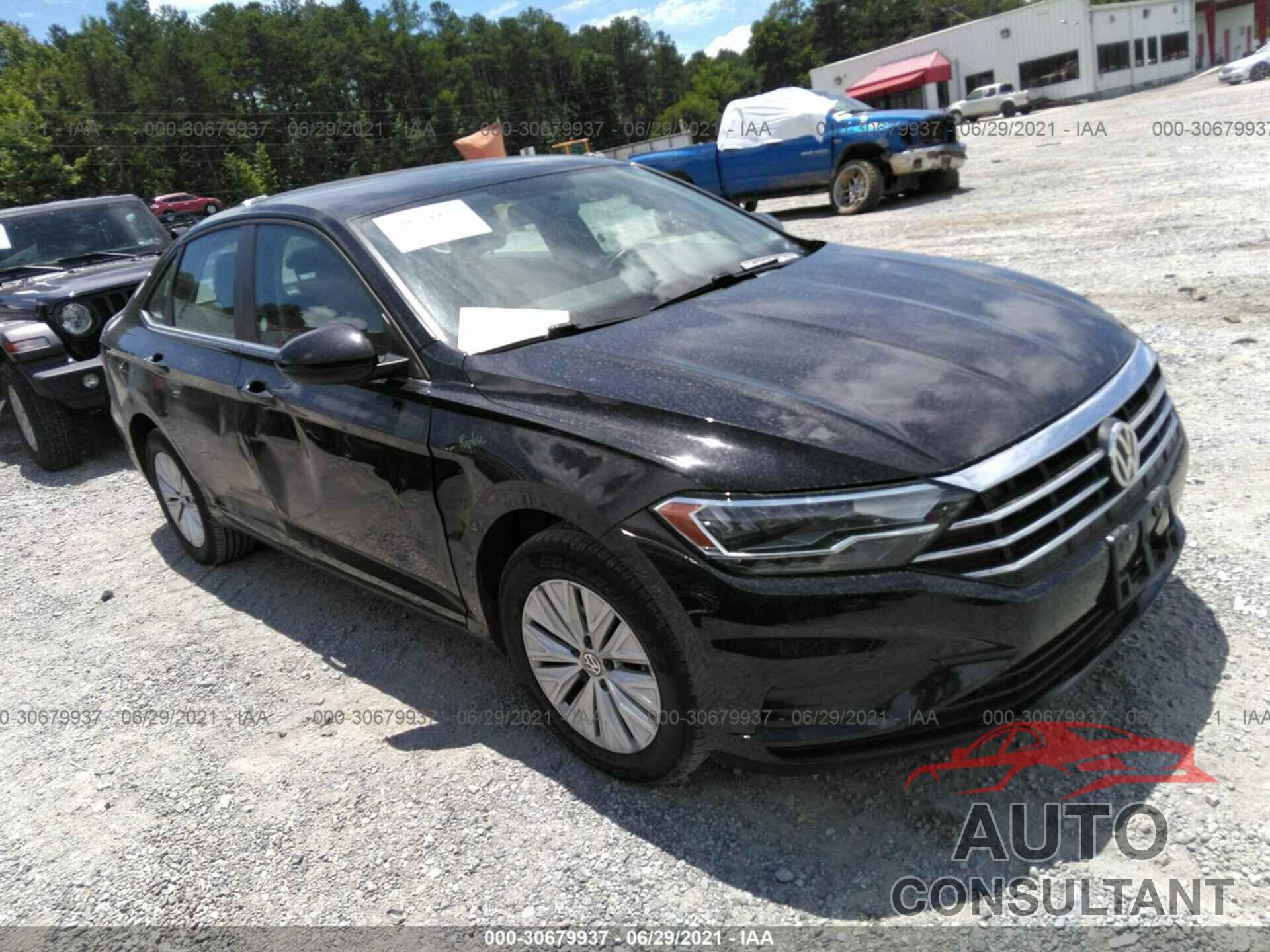 VOLKSWAGEN JETTA 2019 - 3VWC57BU3KM139446