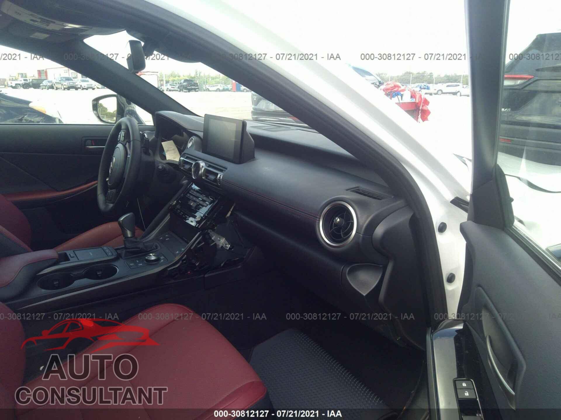 LEXUS IS 2021 - JTHCA1D20M5114891