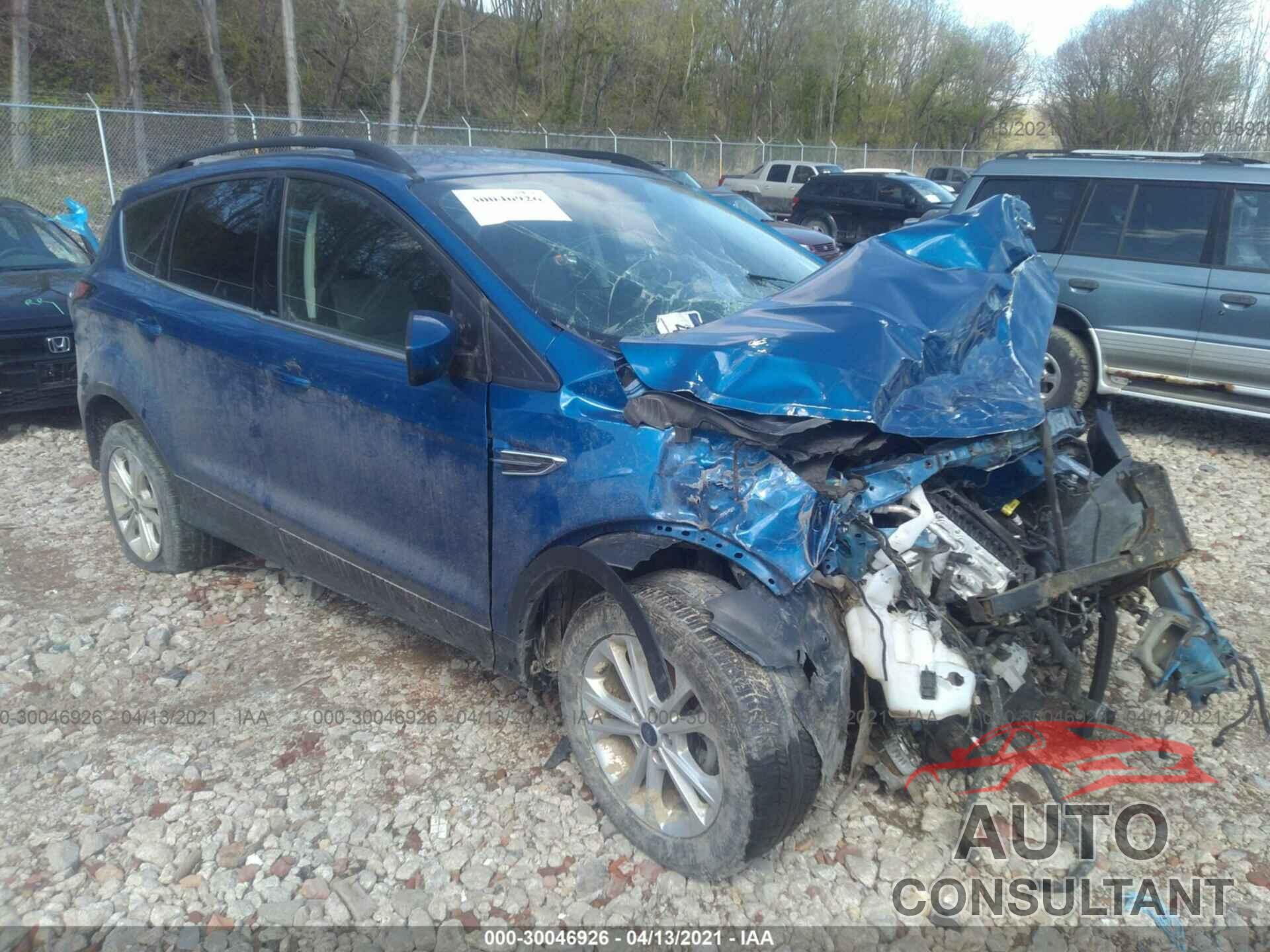 FORD ESCAPE 2017 - 1FMCU0GDXHUD94634