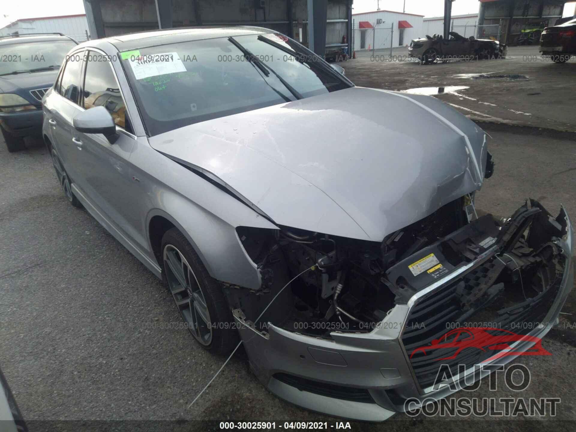AUDI A3 SEDAN 2018 - WAUGUGFF4J1010613