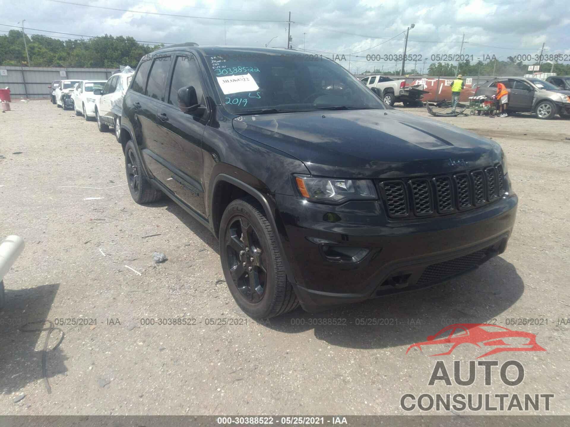 JEEP GRAND CHEROKEE 2019 - 1C4RJEAG0KC643995