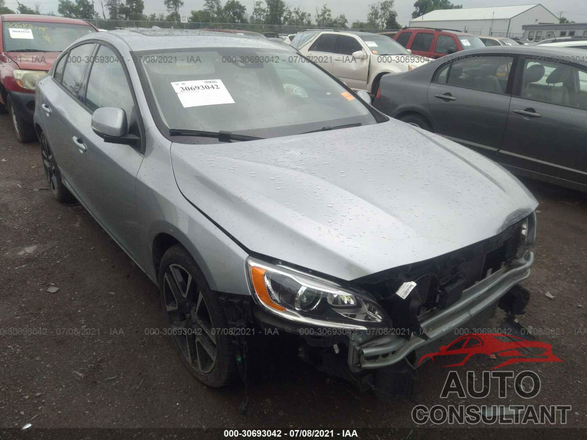 VOLVO S60 2017 - YV126MFL8H2441546