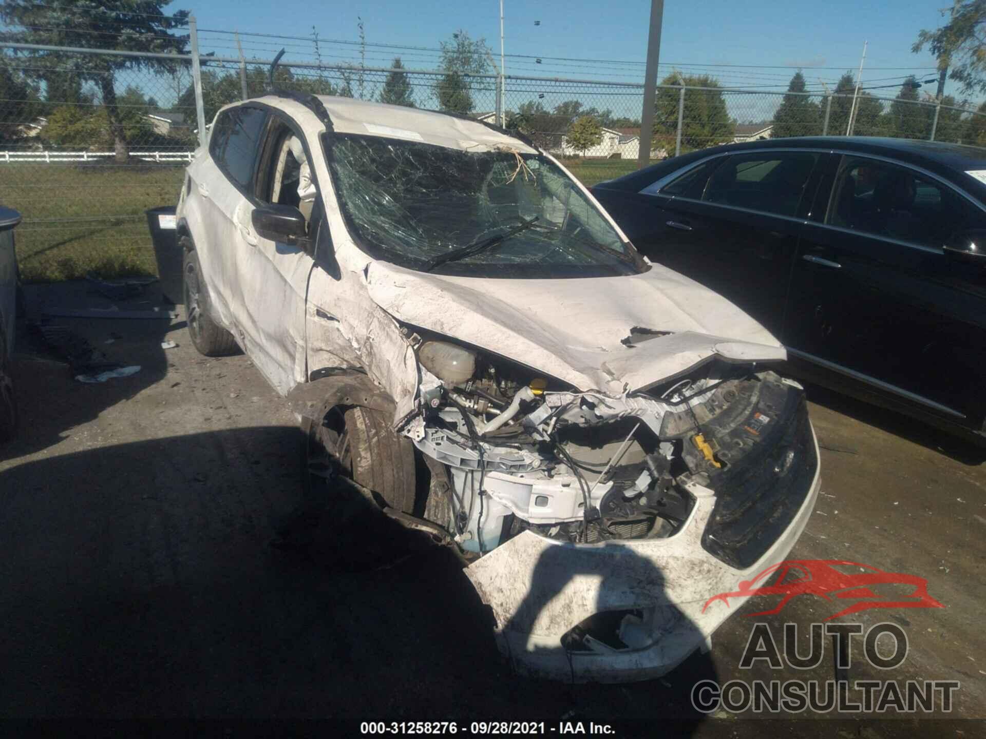 FORD ESCAPE 2019 - 1FMCU9HD9KUA16945