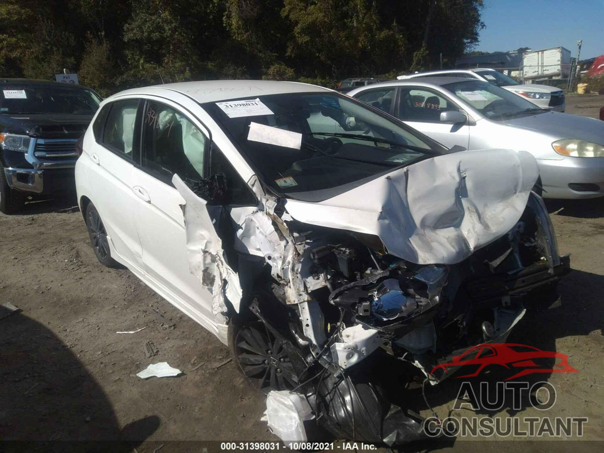 HONDA FIT 2018 - 3HGGK5H69JM721030
