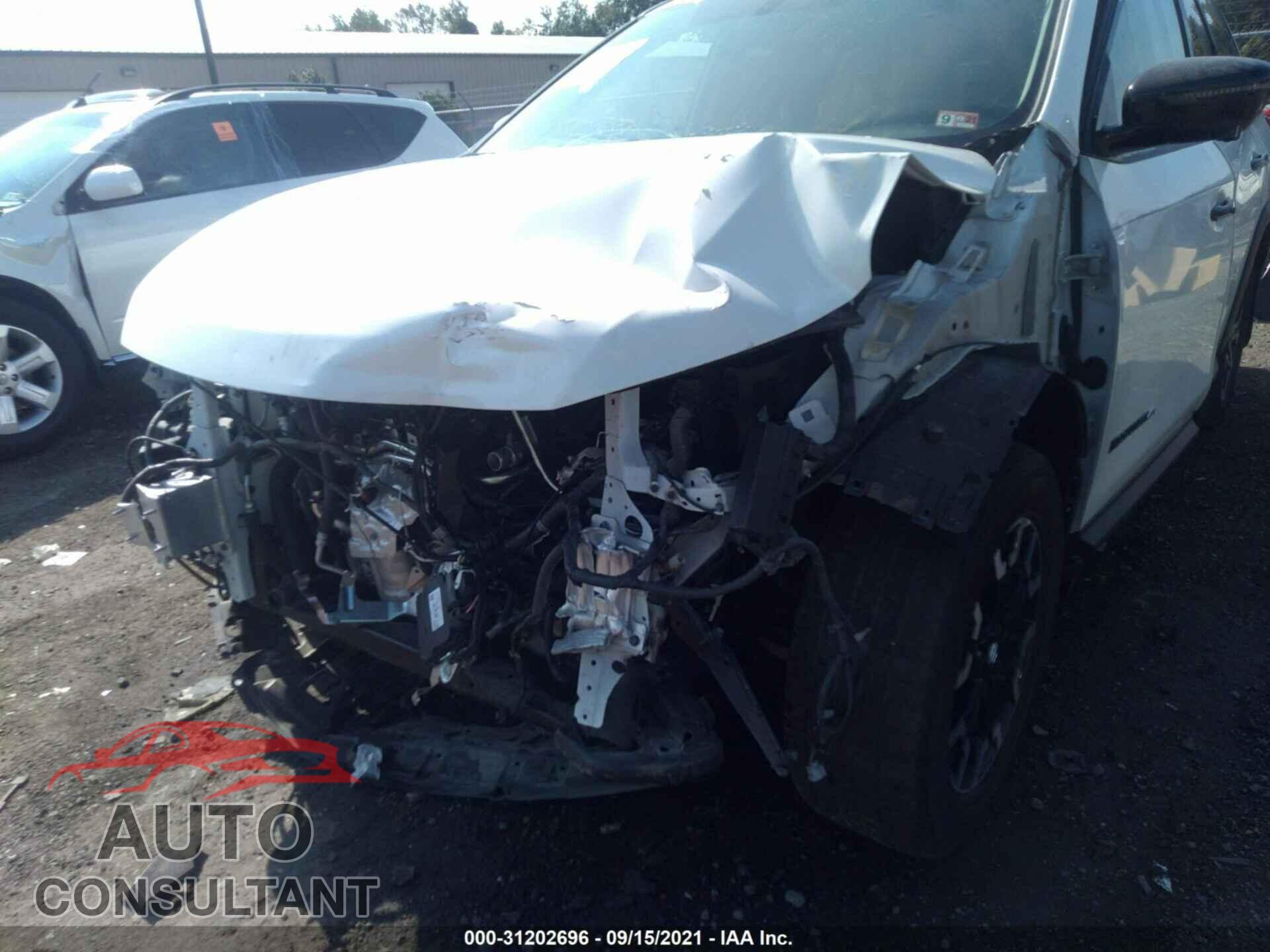 NISSAN PATHFINDER 2019 - 5N1DR2MM9KC655433