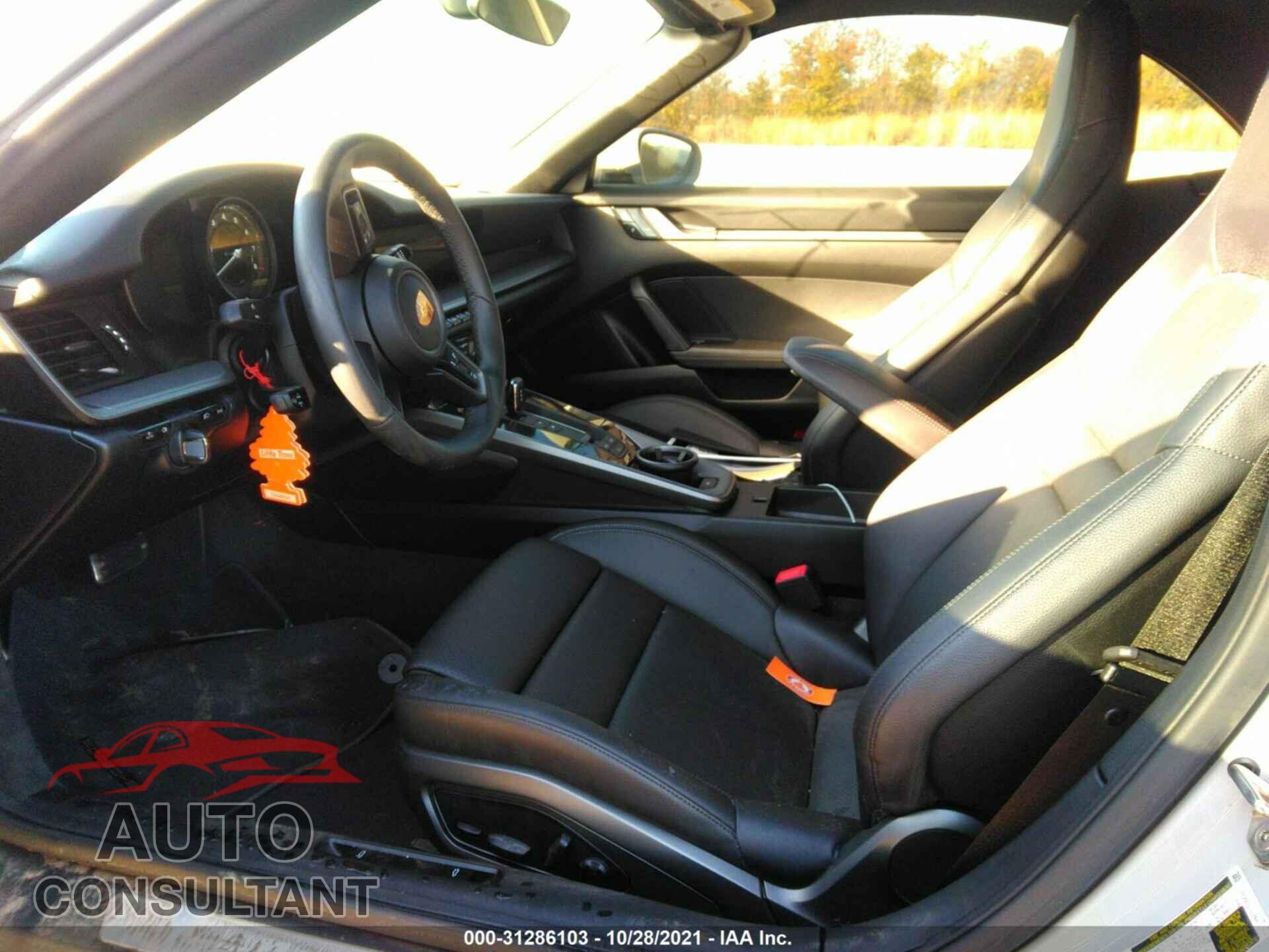PORSCHE 911 2020 - WP0CA2A92LS251839