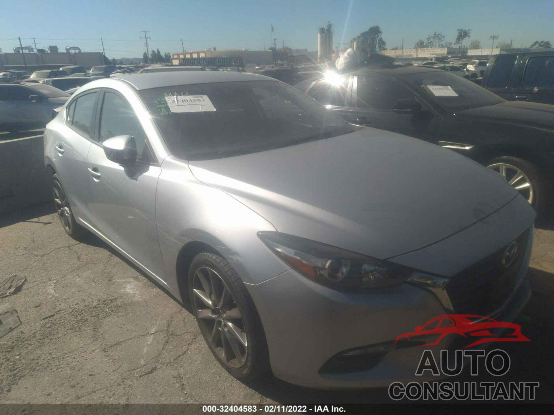 MAZDA MAZDA3 4-DOOR 2018 - 3MZBN1V33JM255675