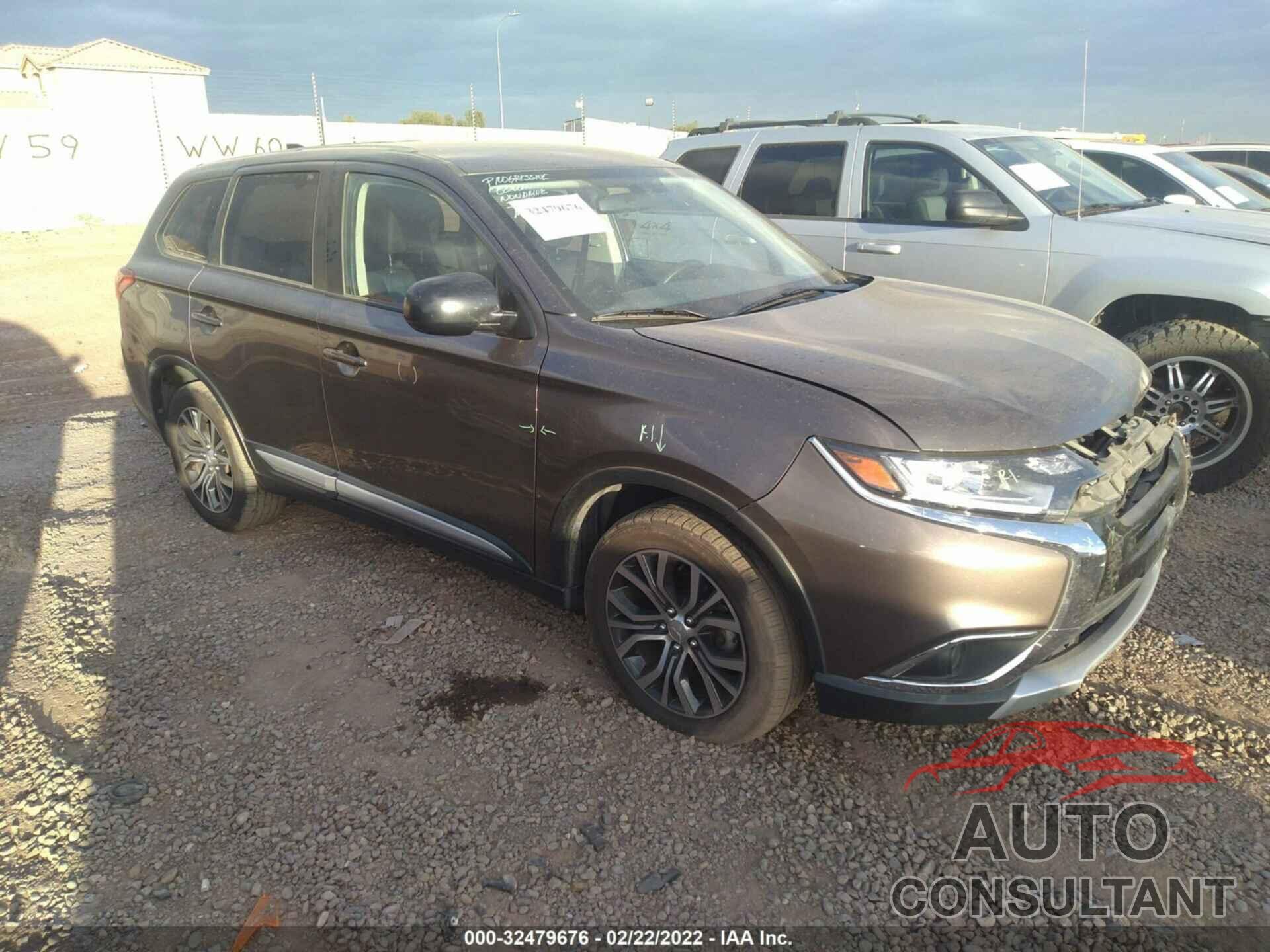 MITSUBISHI OUTLANDER 2018 - JA4AD2A3XJZ010023