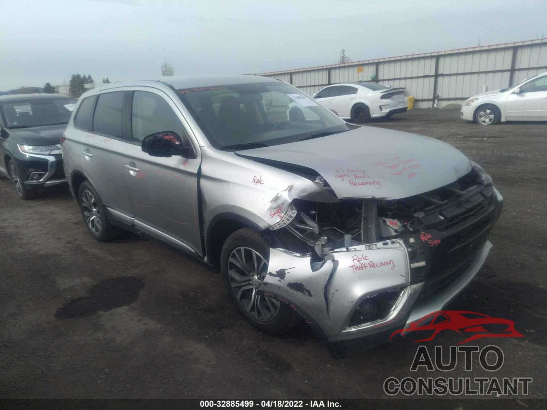 MITSUBISHI OUTLANDER 2018 - JA4AZ3A32JJ002858