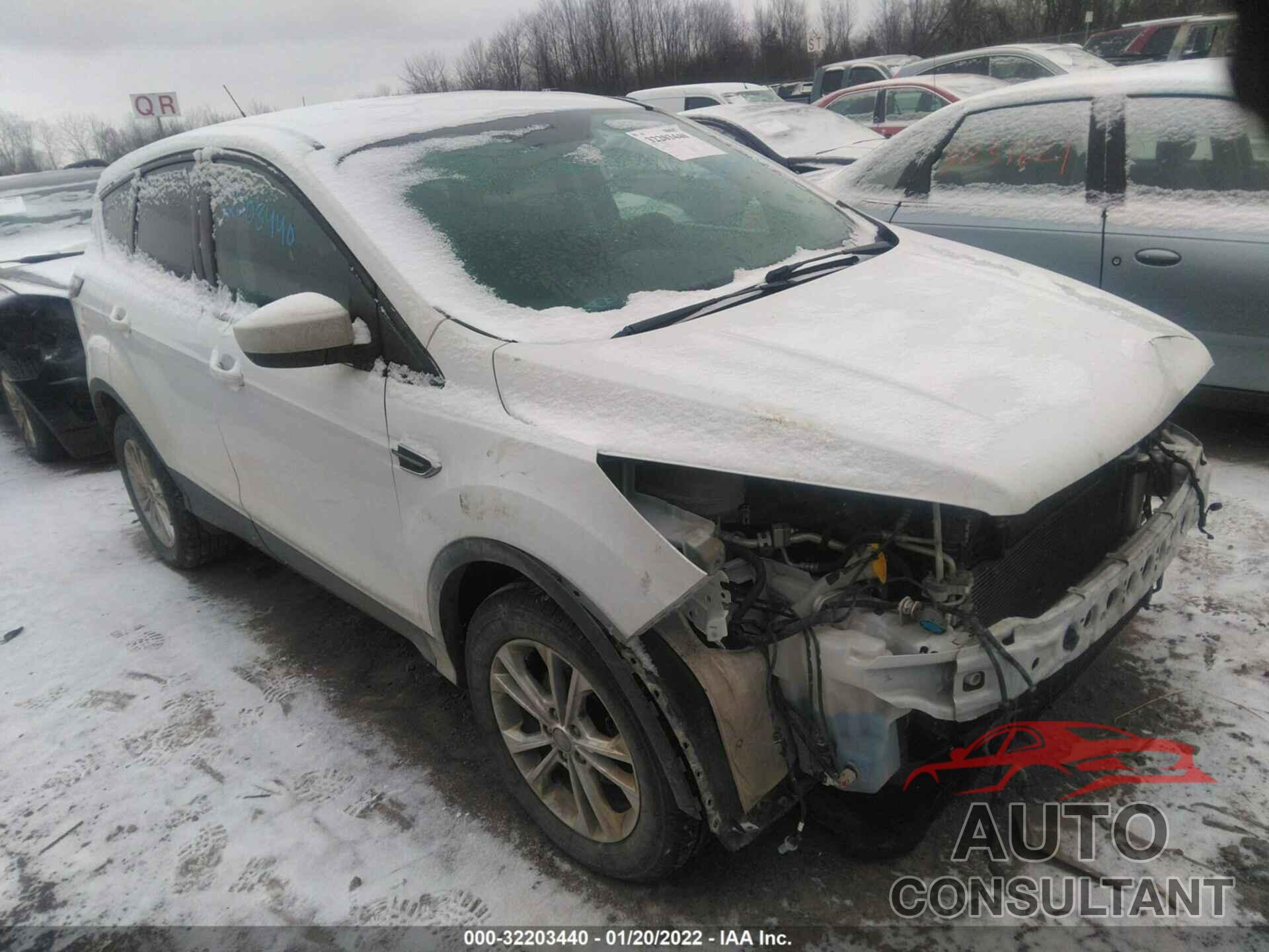 FORD ESCAPE 2017 - 1FMCU0GD6HUA80138