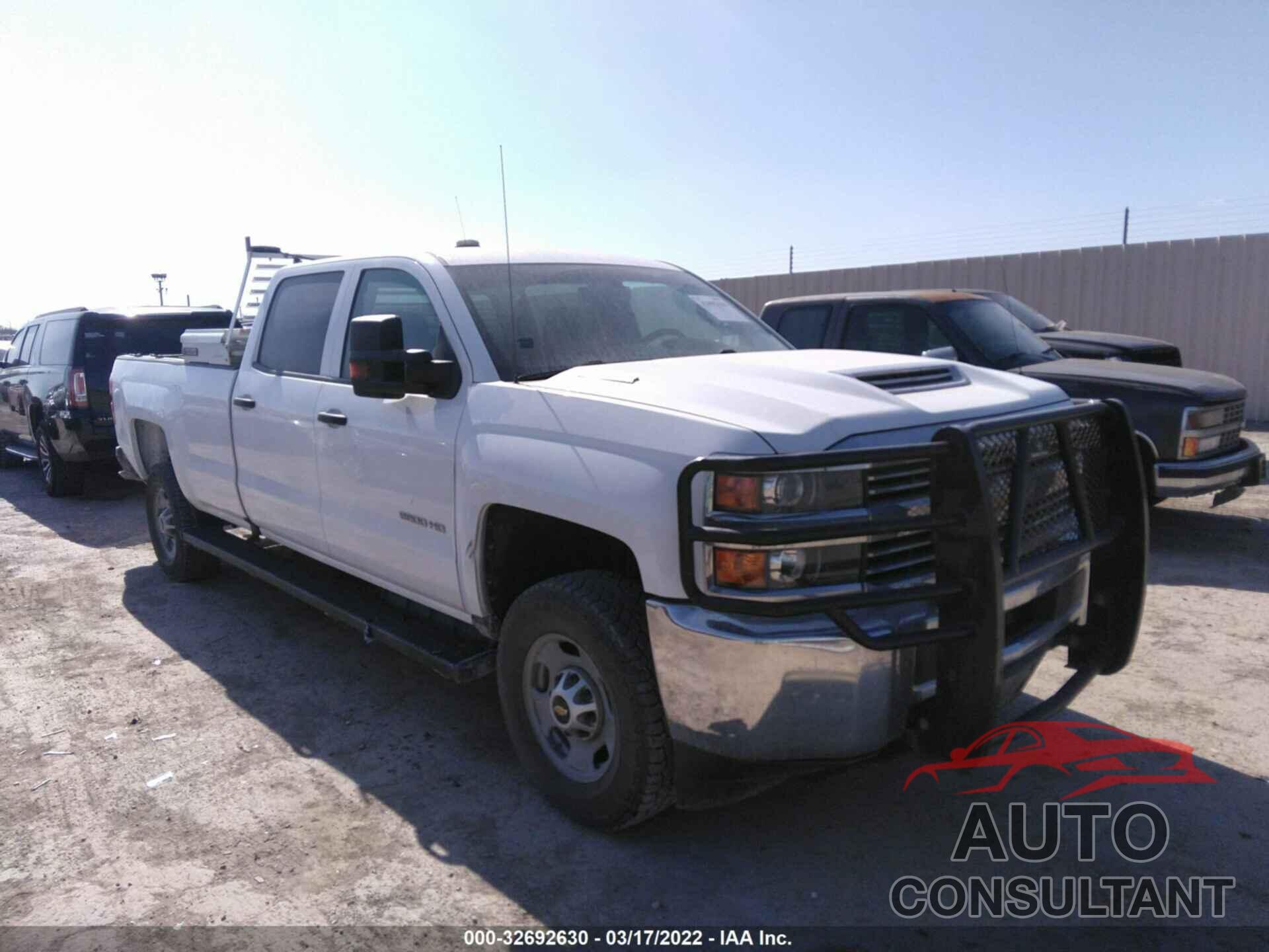 CHEVROLET SILVERADO 2500HD 2017 - 1GC1KUEY1HF214623