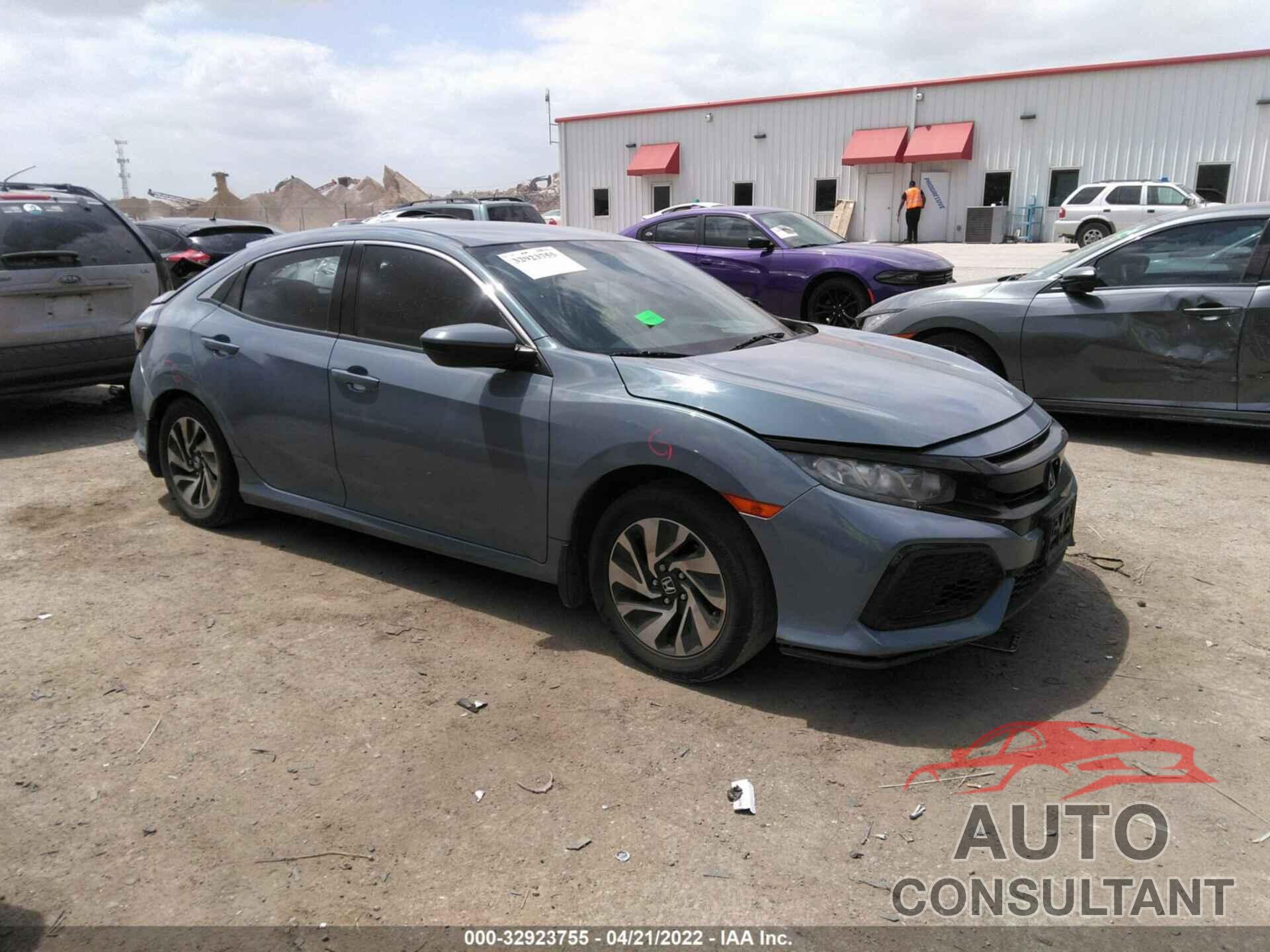 HONDA CIVIC HATCHBACK 2017 - SHHFK7H25HU205103