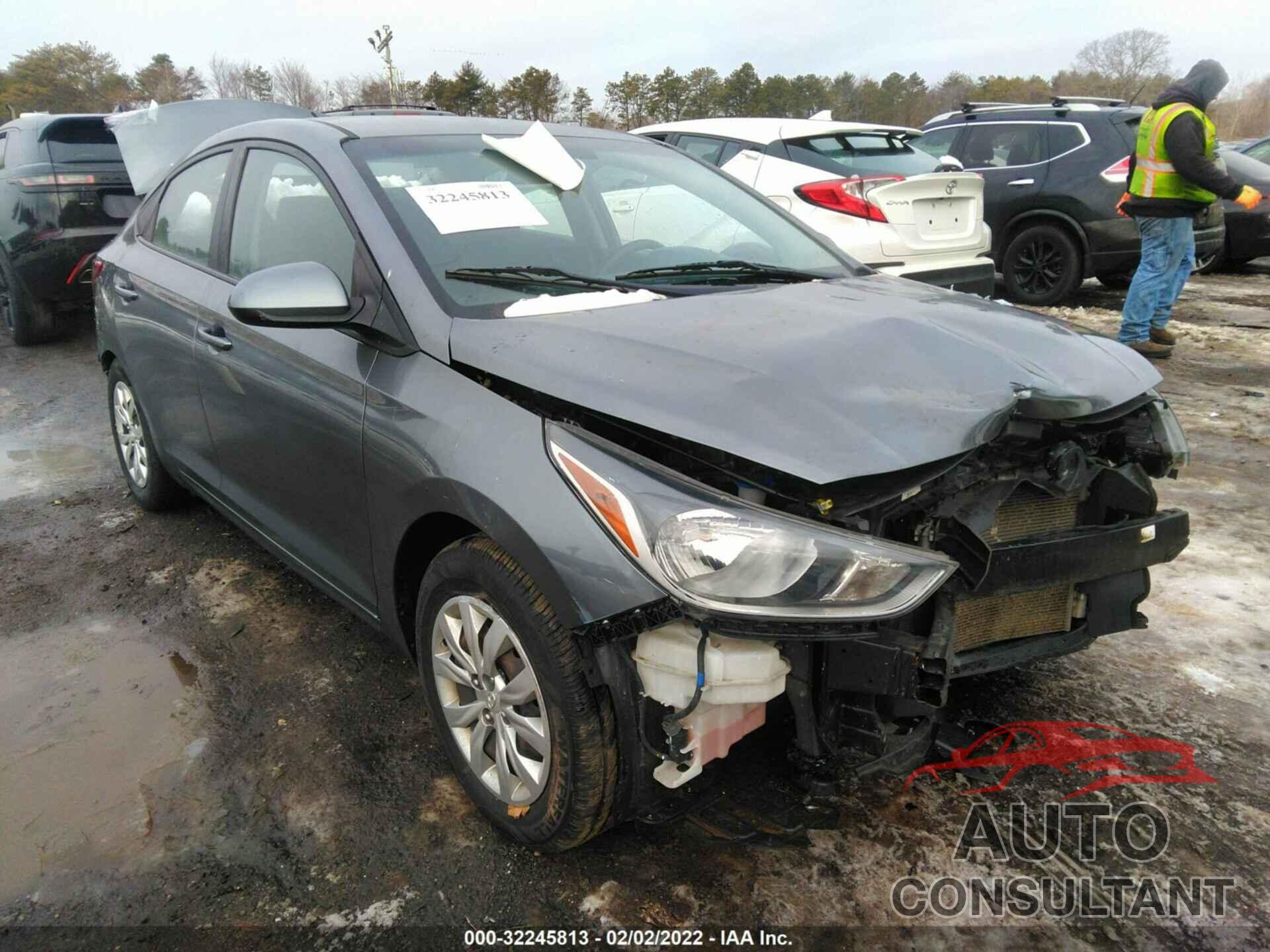 HYUNDAI ACCENT 2018 - 3KPC24A38JE017063