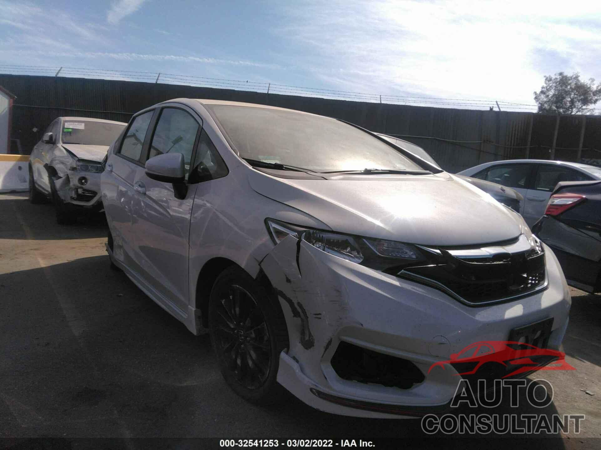 HONDA FIT 2019 - 3HGGK5H66KM722654