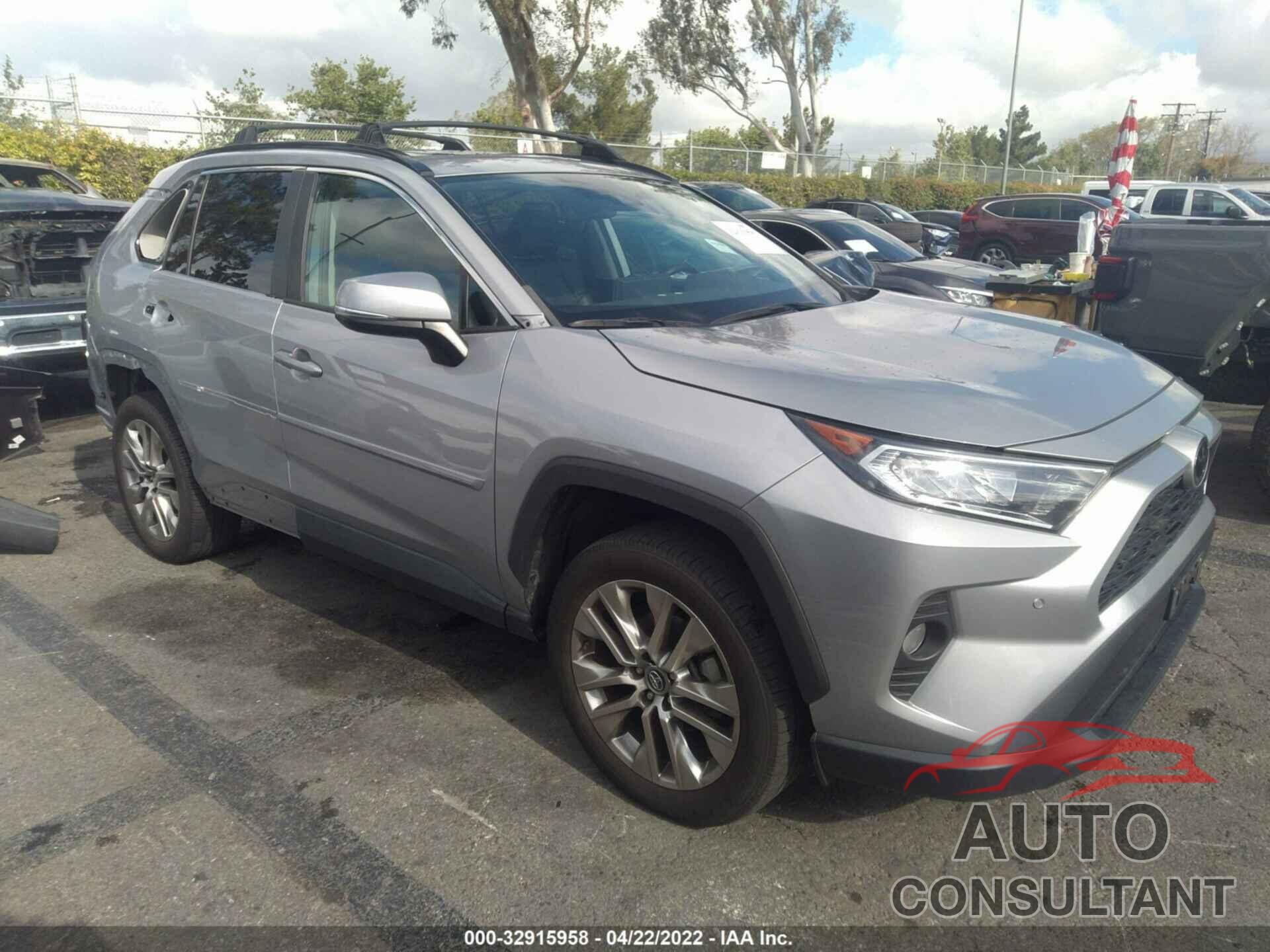 TOYOTA RAV4 2019 - 2T3C1RFV1KW020774