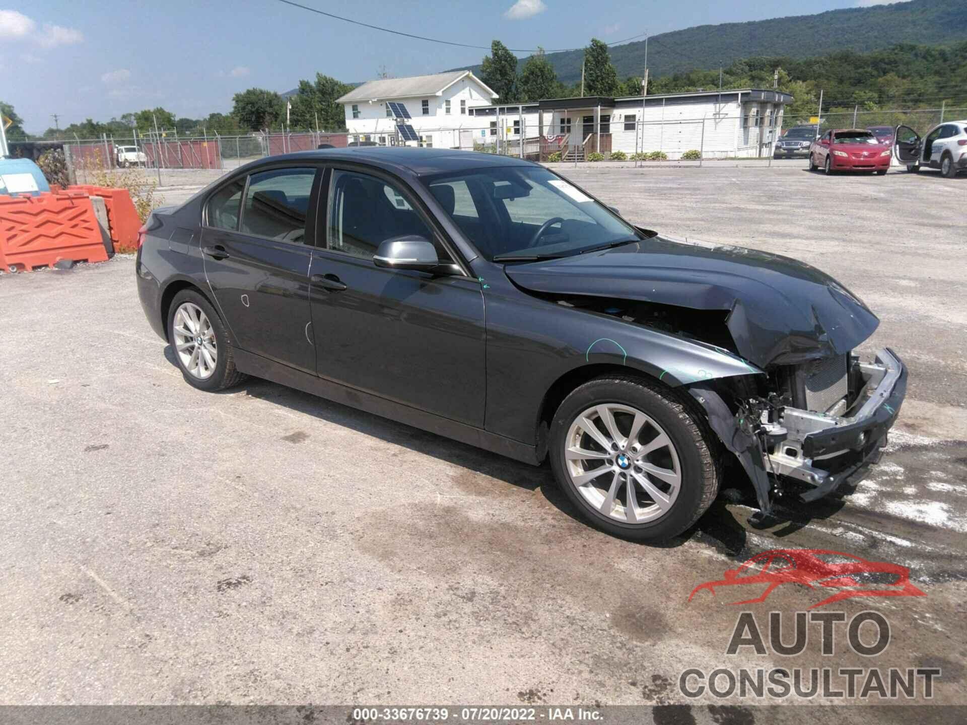BMW 3 SERIES 2017 - WBA8E5G35HNU44813
