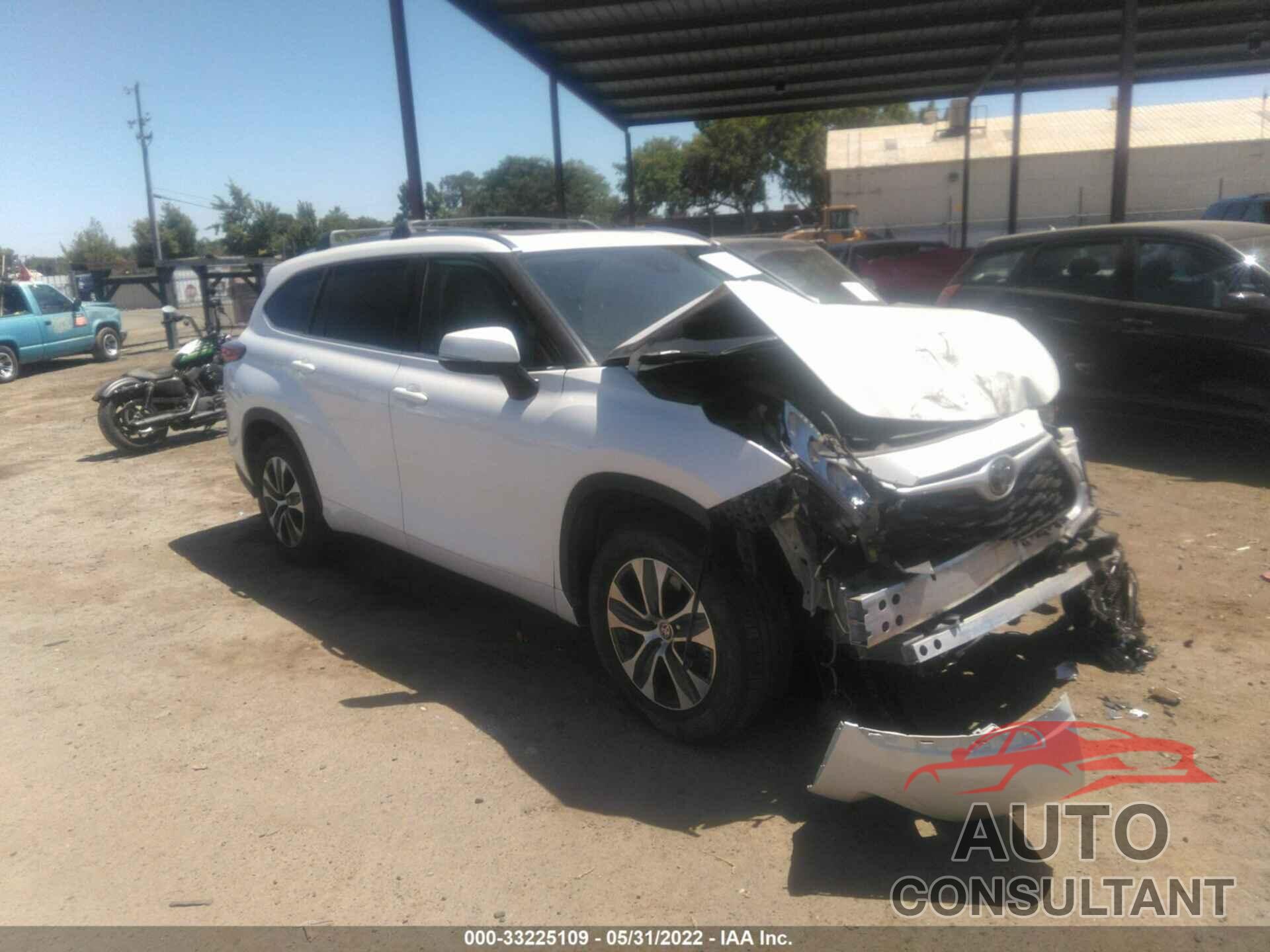 TOYOTA HIGHLANDER 2020 - 5TDHZRAHXLS511024